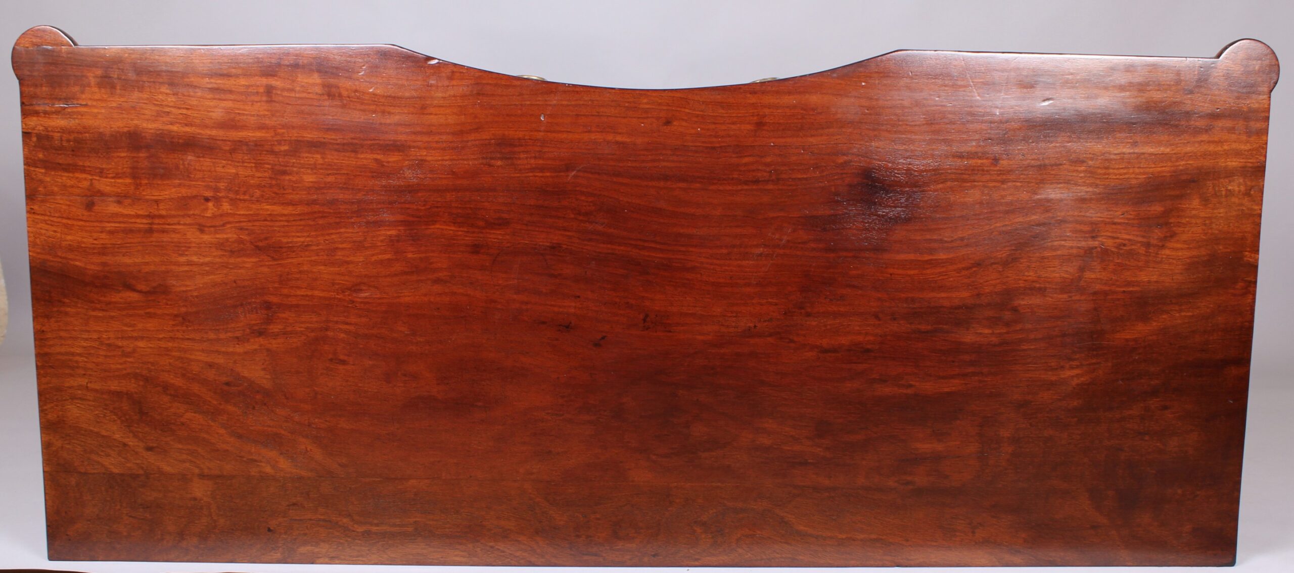 Fine Regency period mahogany small sideboard/dressing table