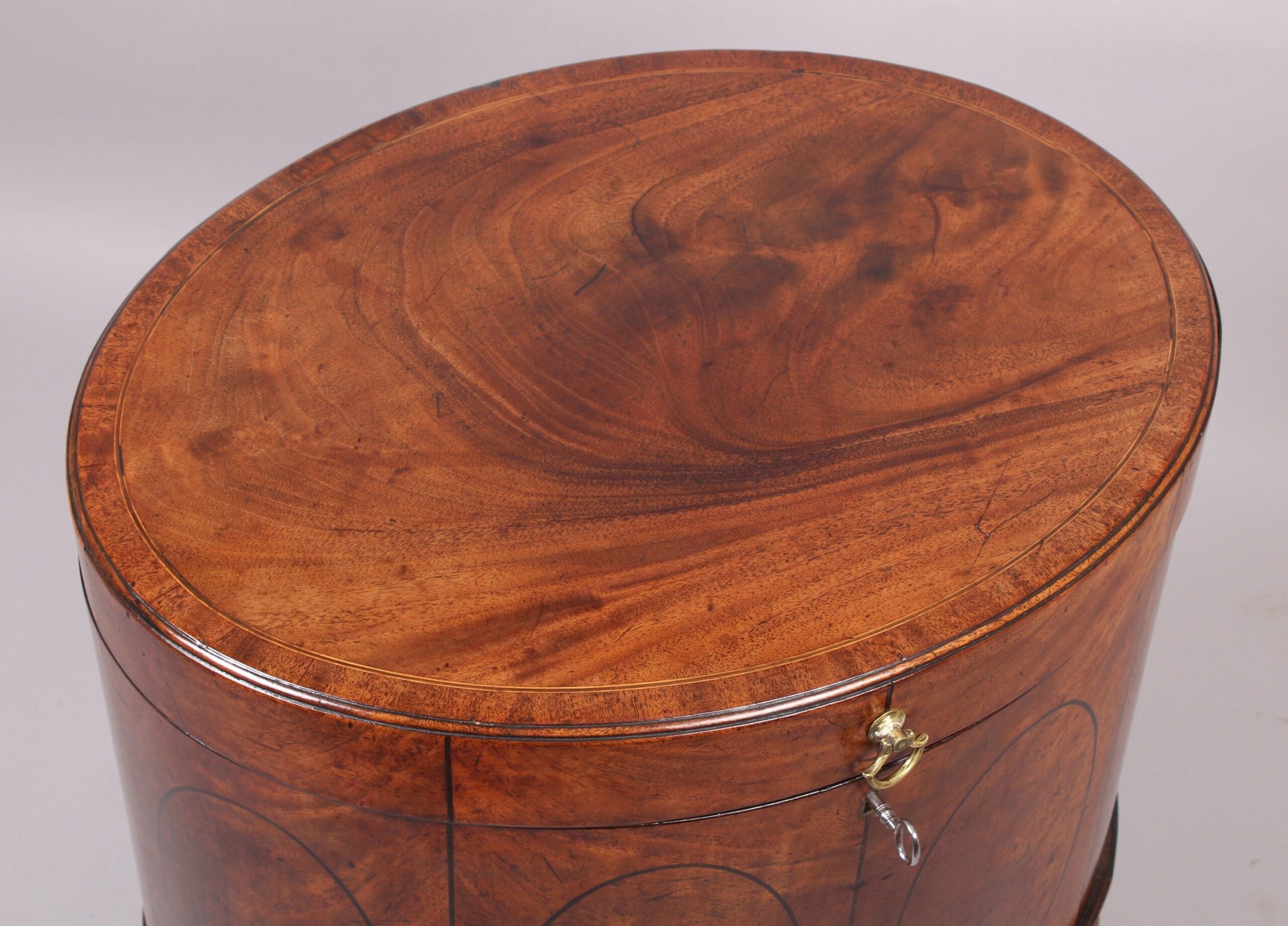 Fine George III period mahogany oval wine-cooler