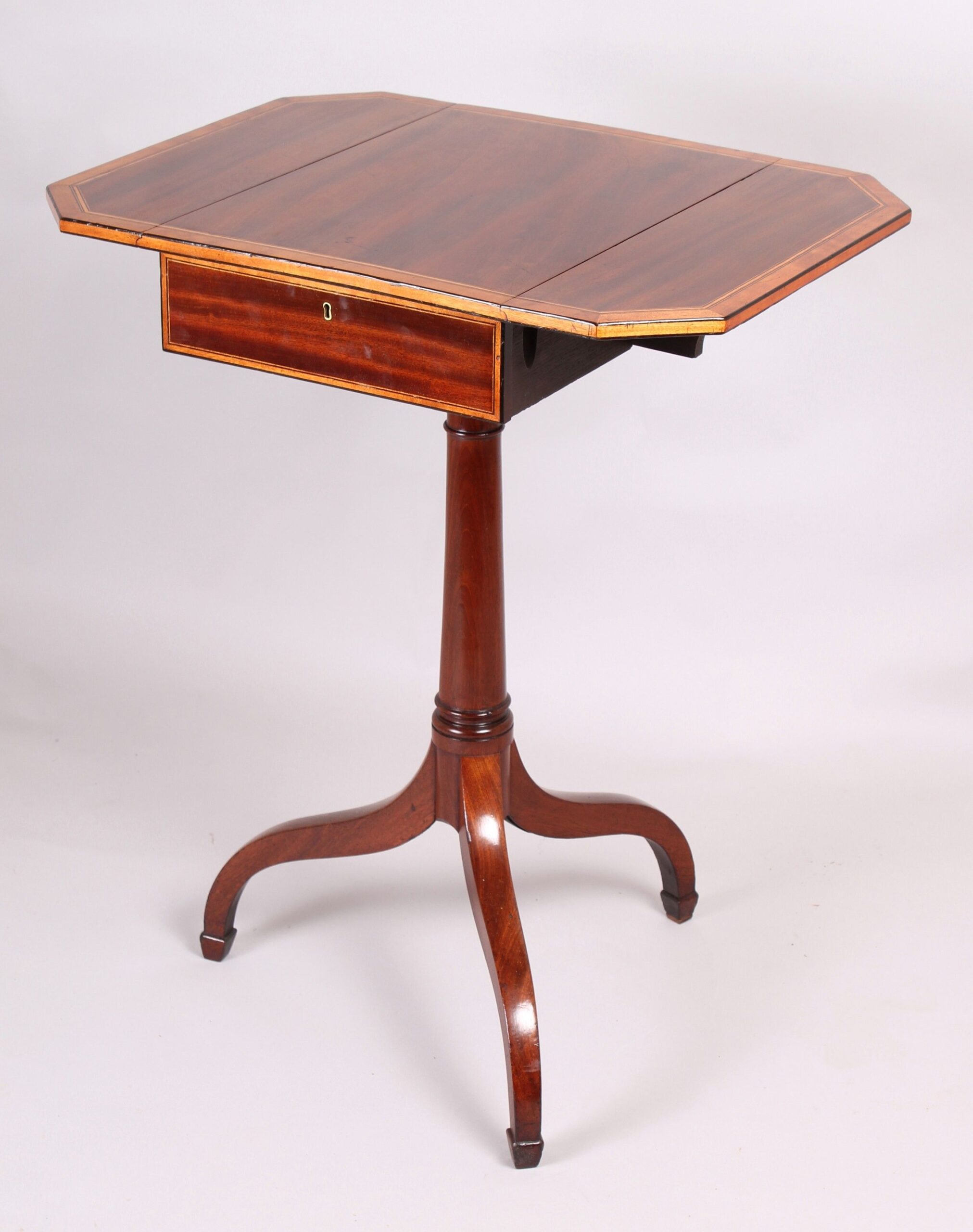 George III period mahogany small Pembroke work-table