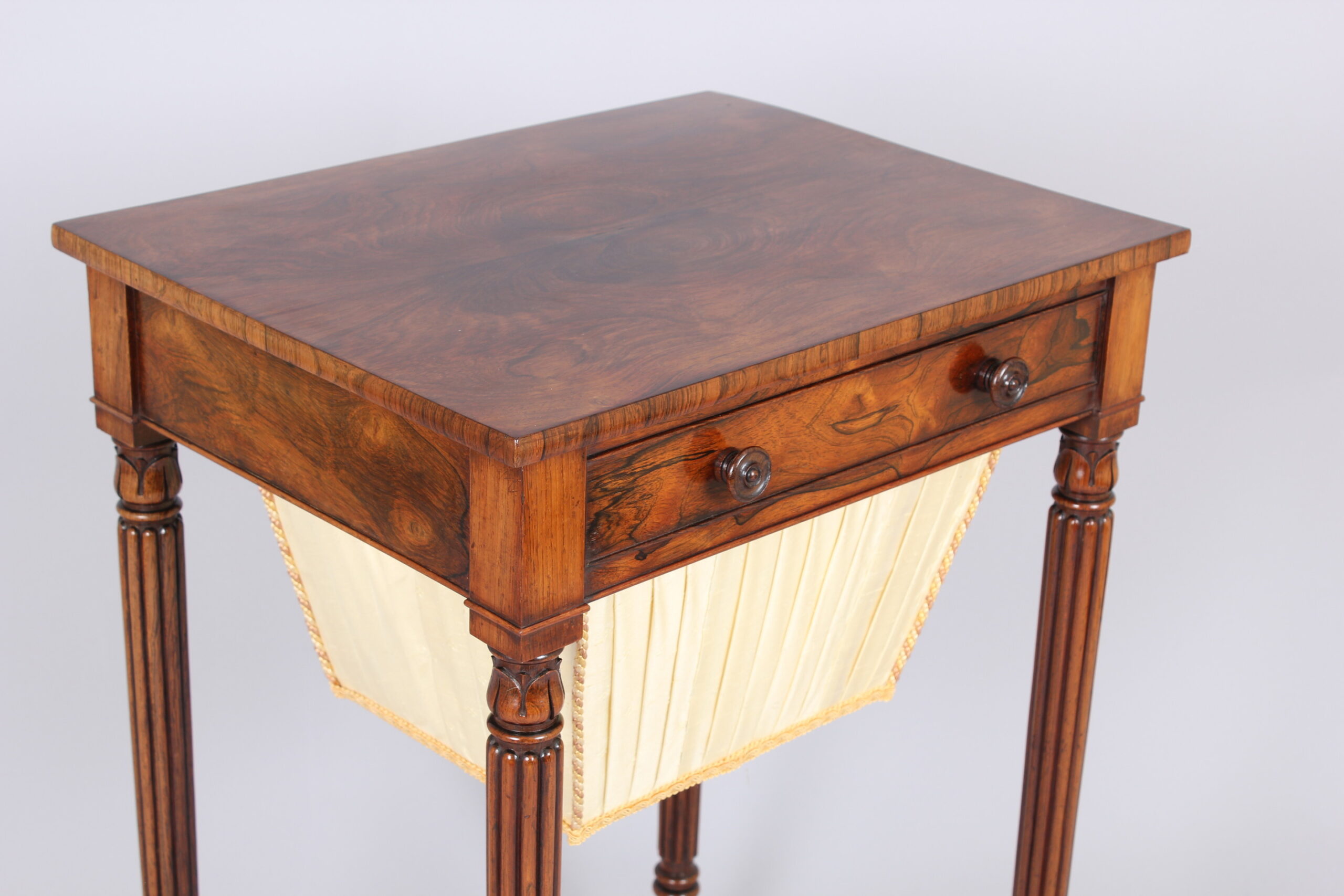 High quality Regency period rosewood work-table in the manner of Gillows