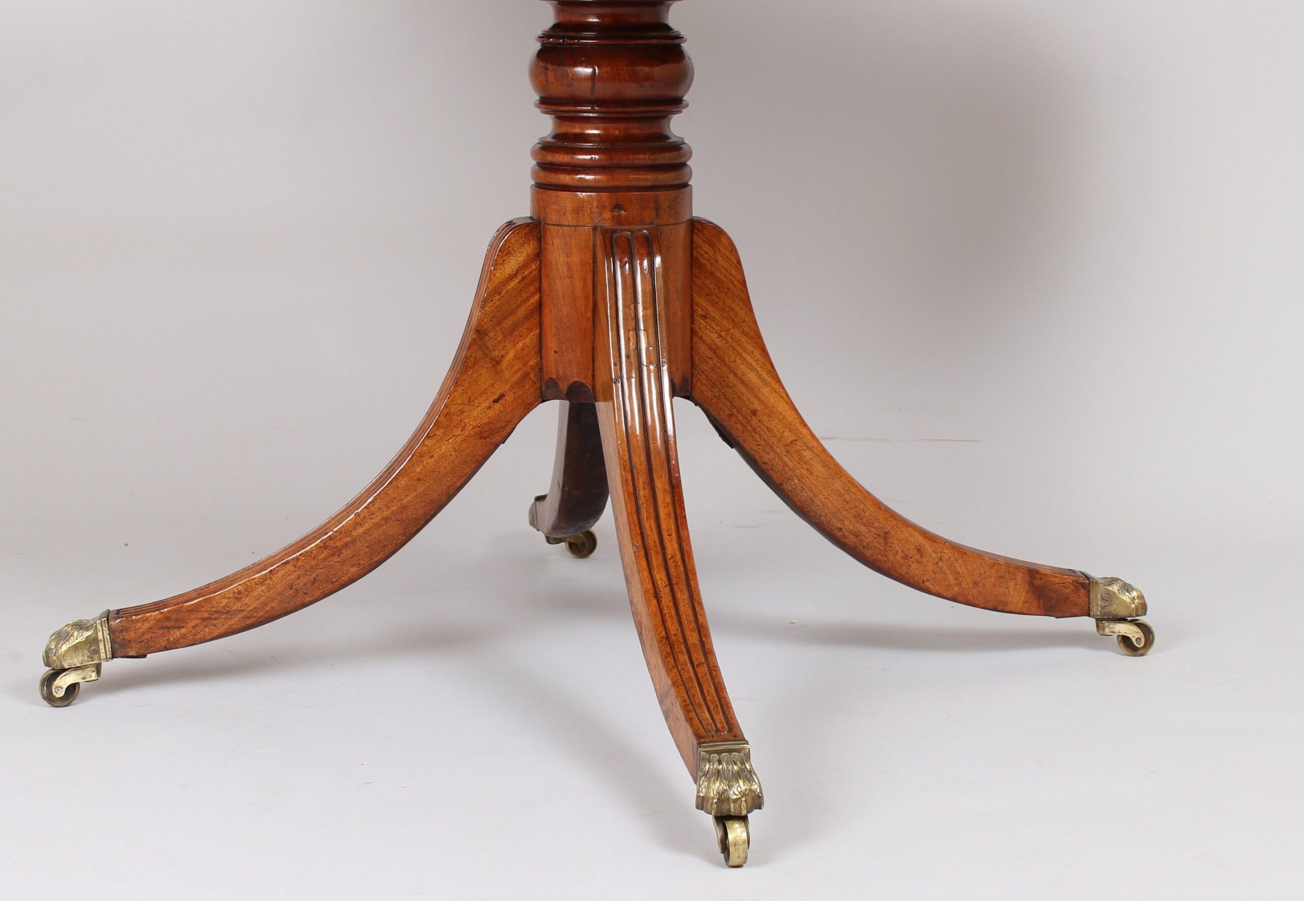Fine quality early 19th century Continental mahogany small drum-table