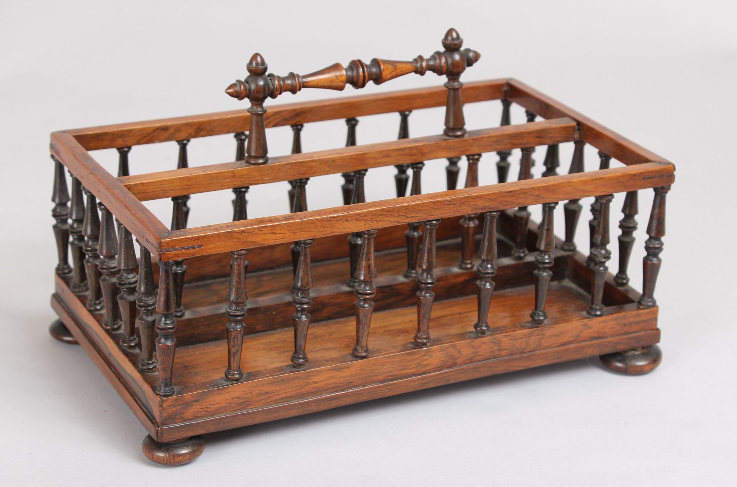 Fine quality George IV period rosewood desk-rack