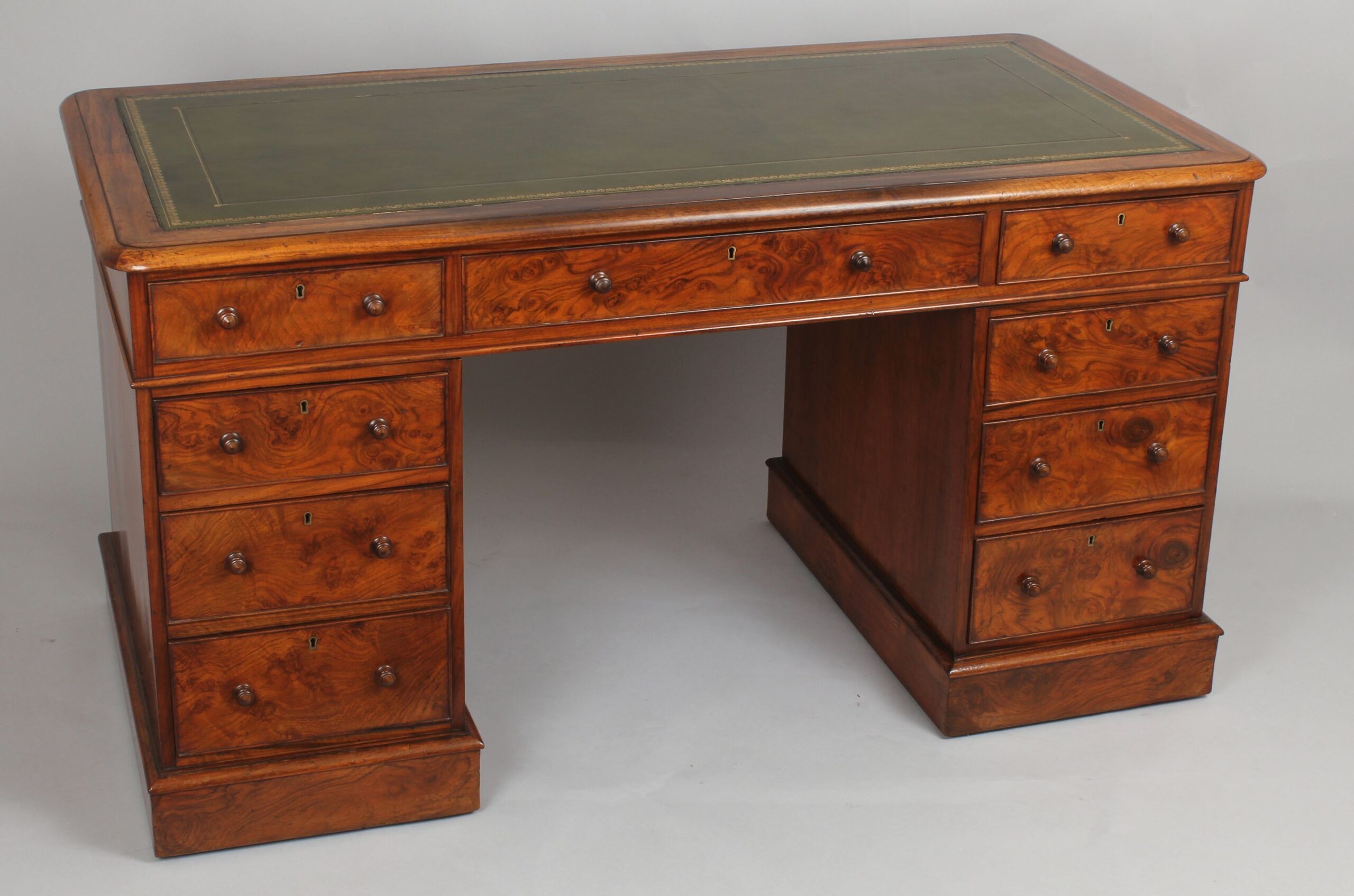19th century well-proportioned kneehole pedestal desk