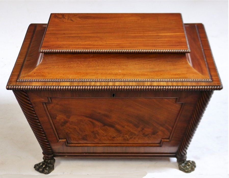 A fine quality Regency period mahogany wine-cooler
