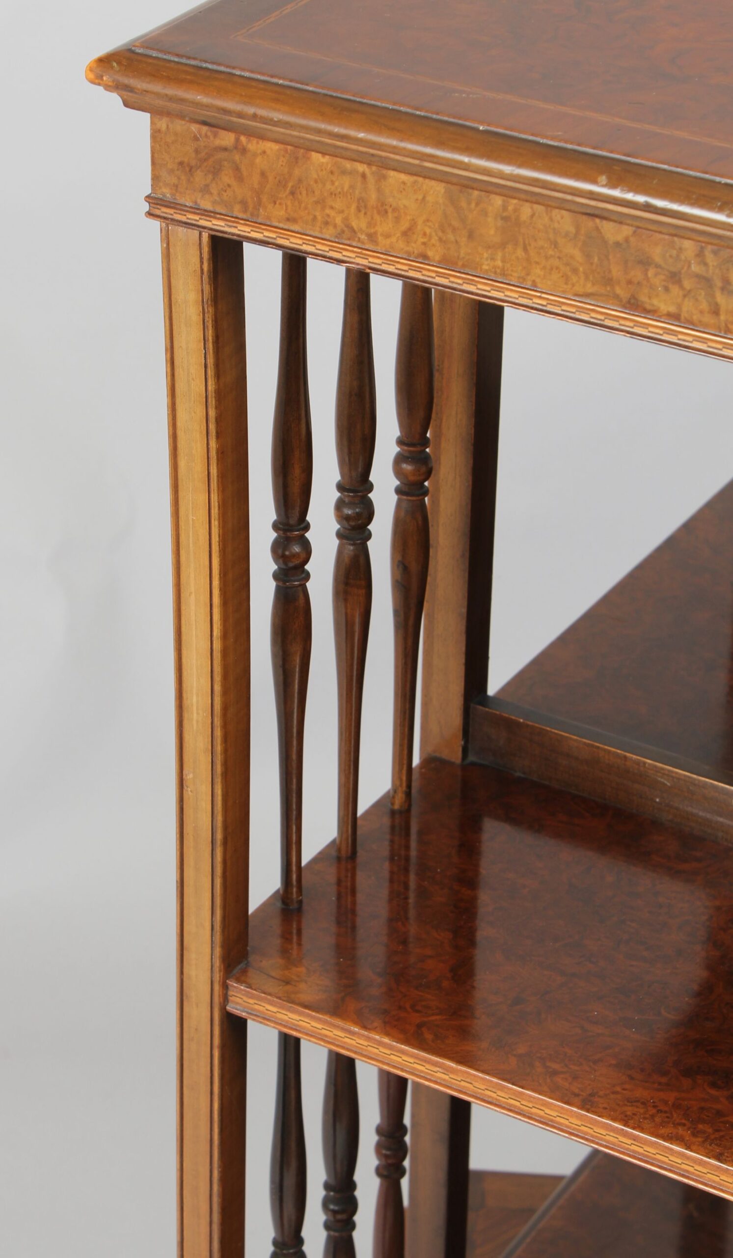 High quality 1920s burr-walnut revolving bookcase