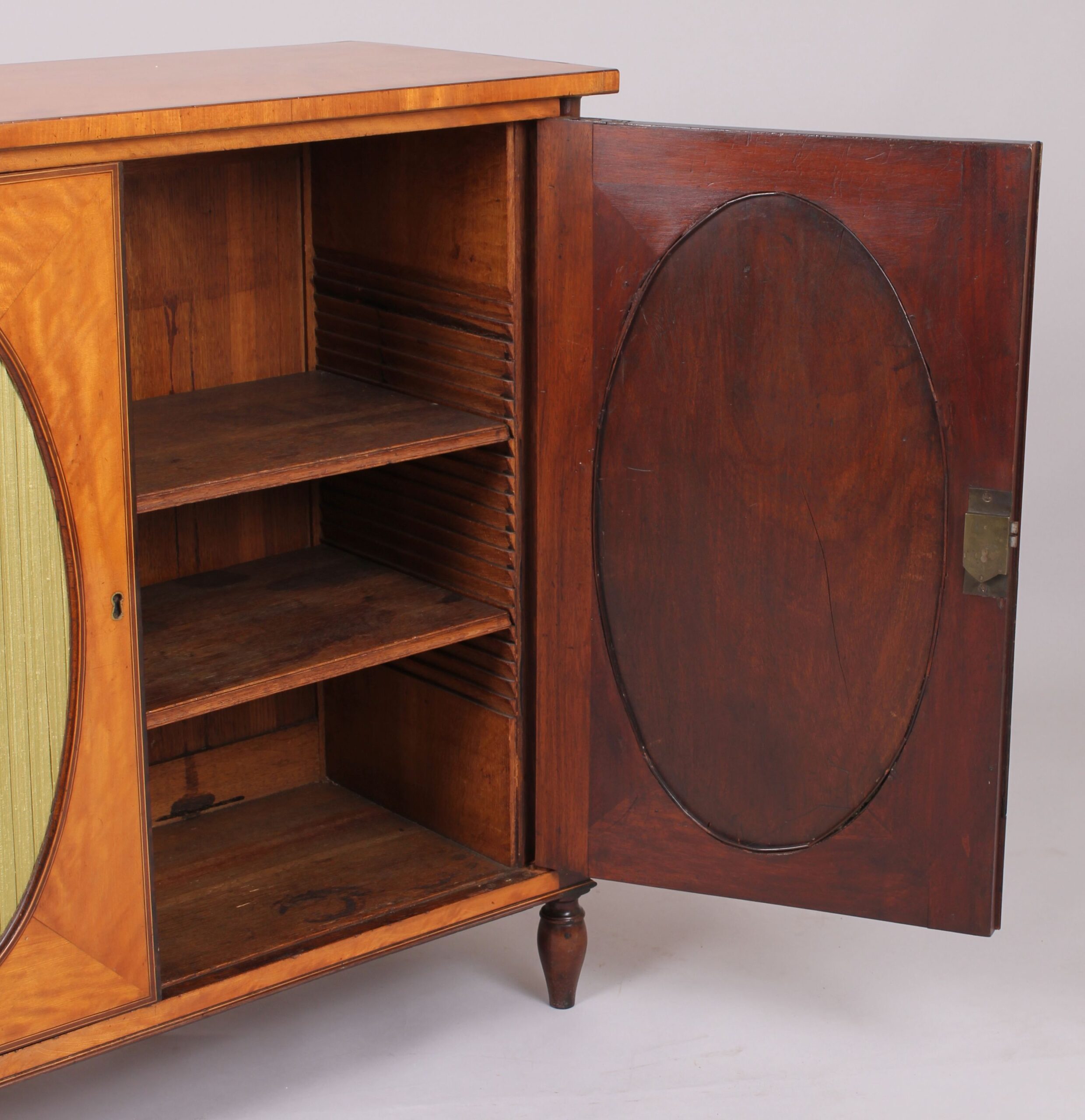 Fine George III period satinwood small cabinet in the Sheraton manner