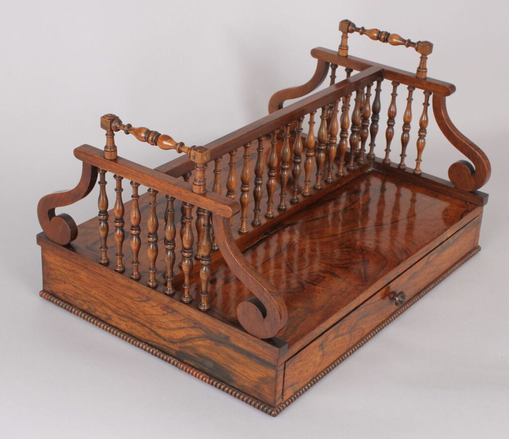 Fine Regency period rosewood book-stand in the manner of Gillows of Lancaster