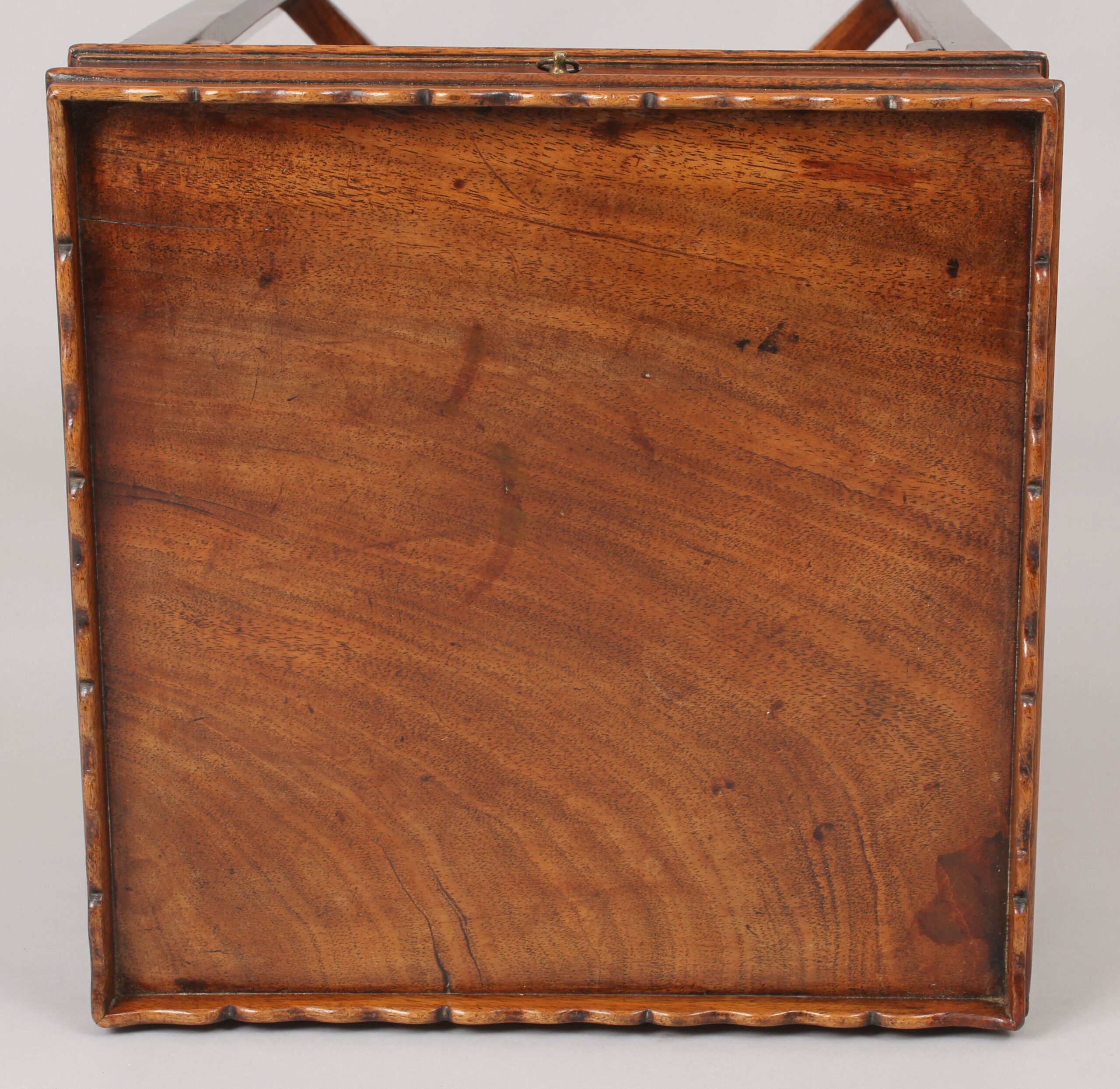 George III period mahogany urn-stand