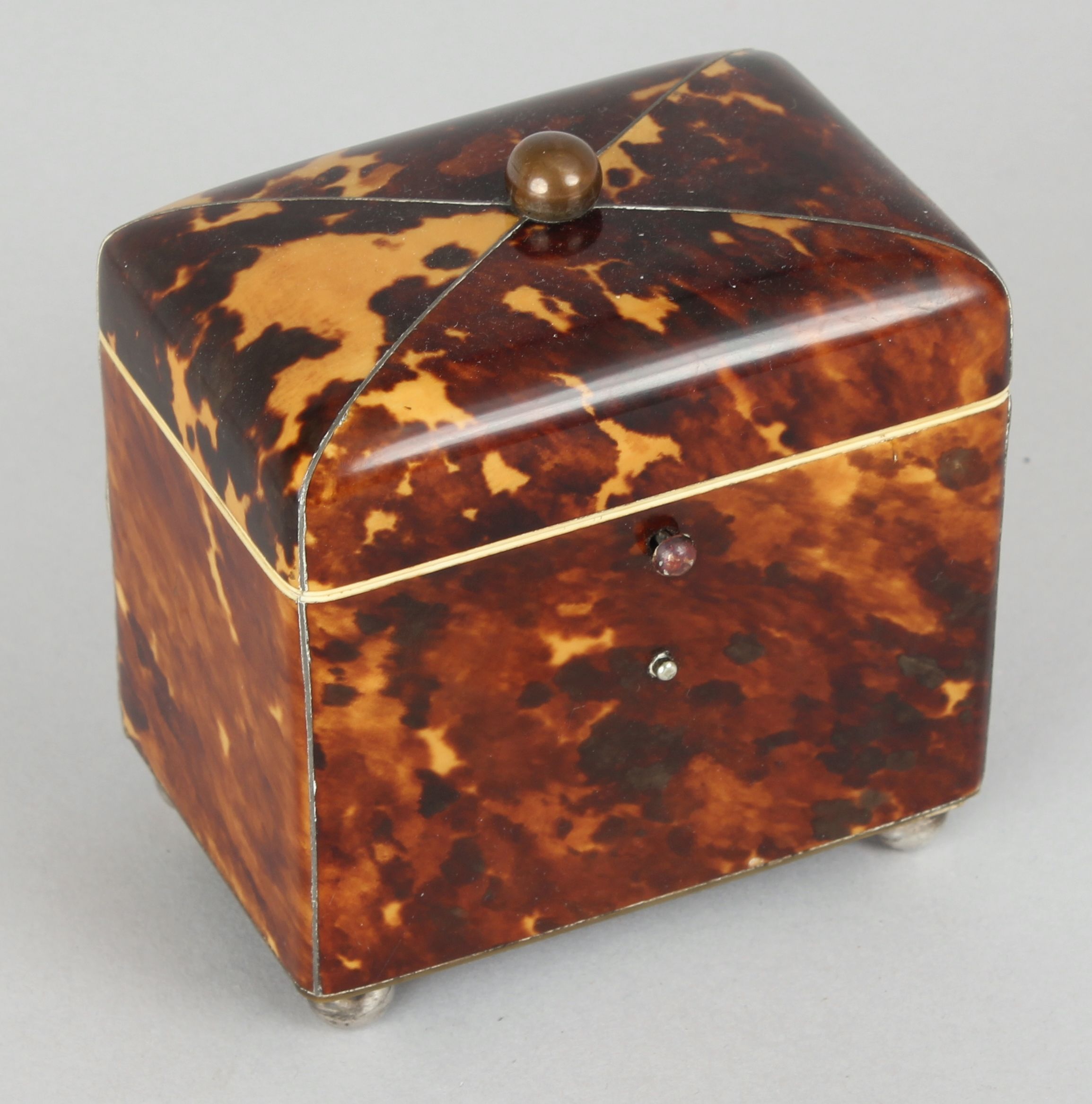 George III mahogany tea caddy