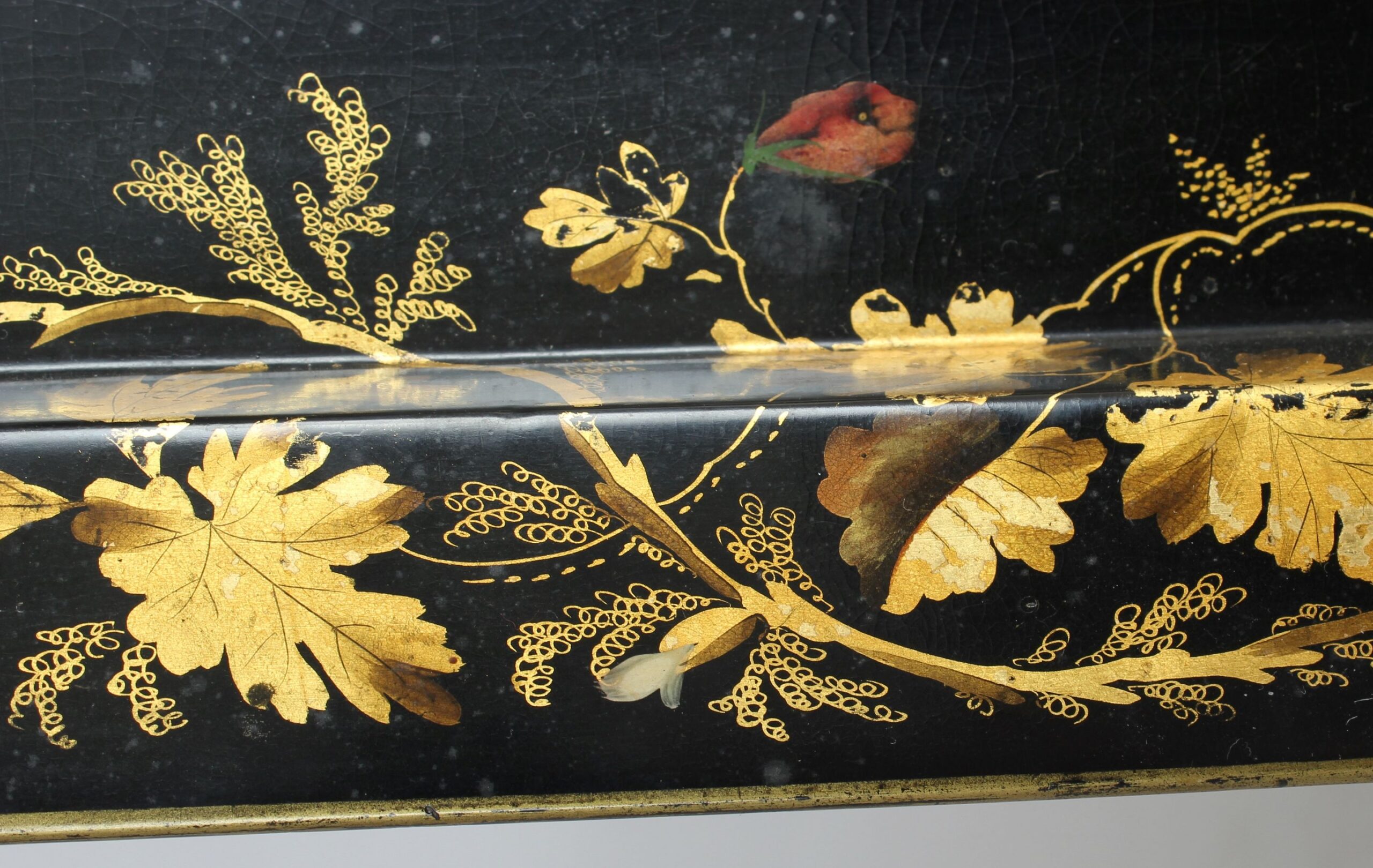 Small Victorian papier-mache tray