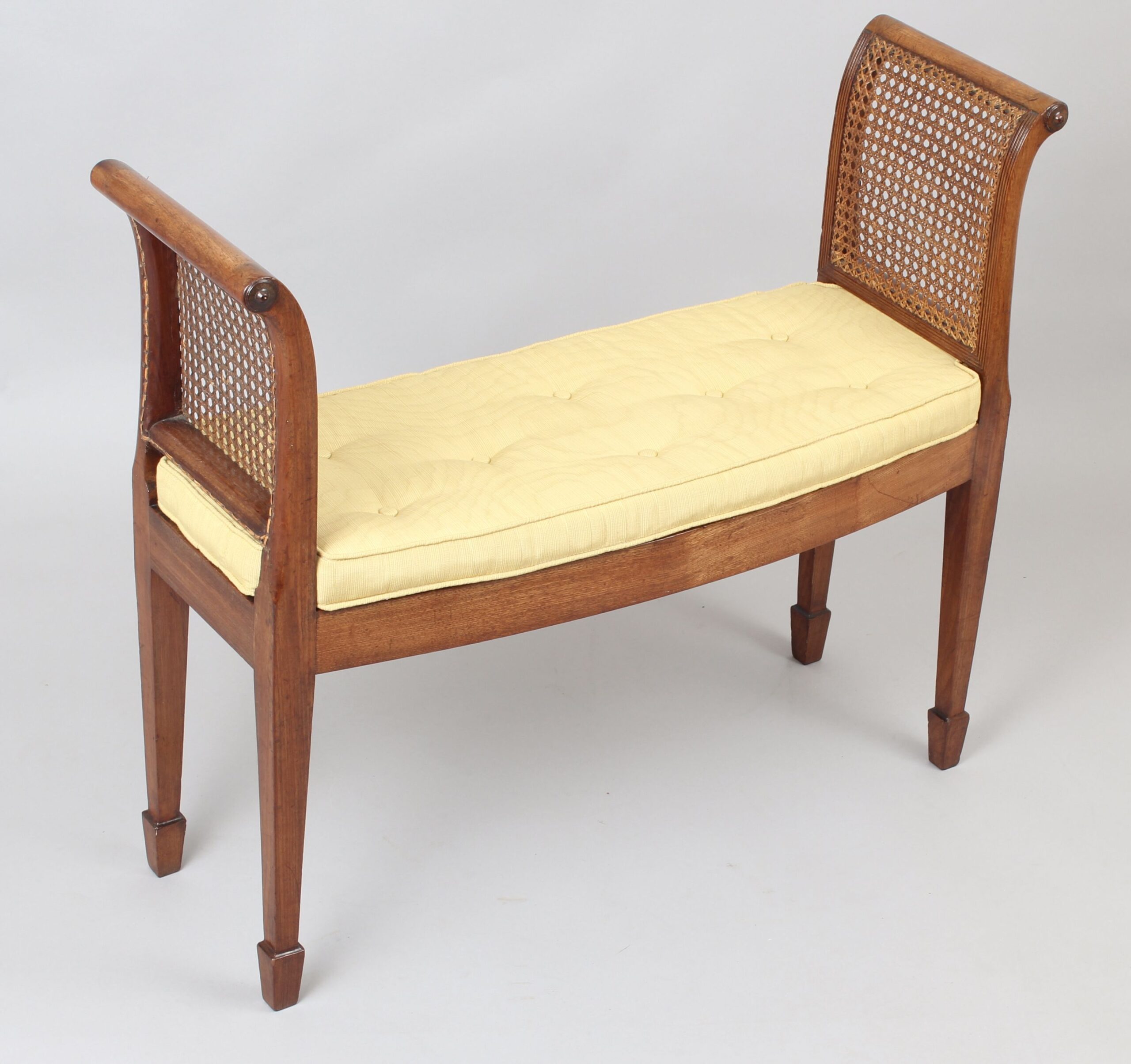 George III period mahogany window-seat