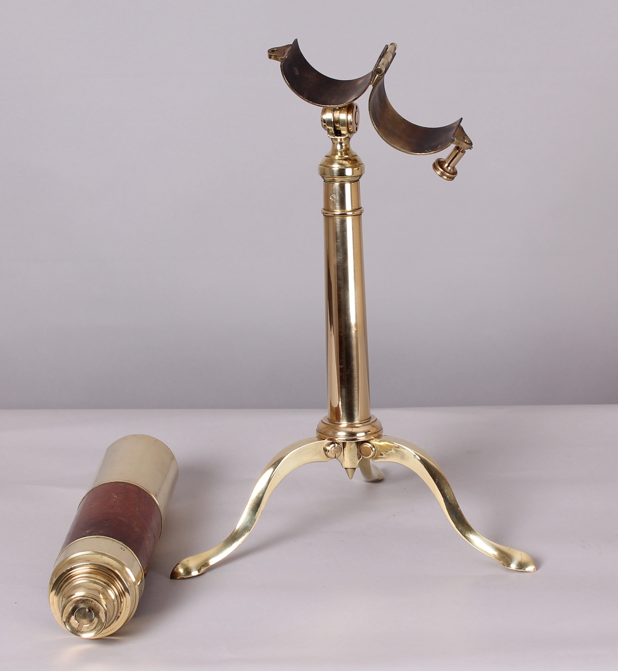 Early 19th century brass three-draw ‘Day & Night’ refracting telescope by Dollond of London