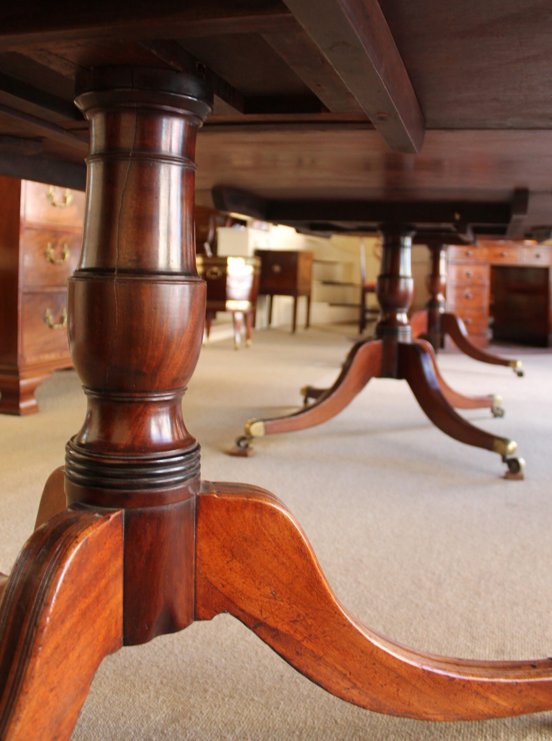 Rare Regency mahogany three-pedestal dining-table