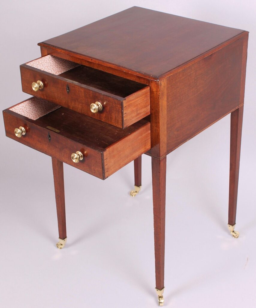 George III period mahogany occasional end-table