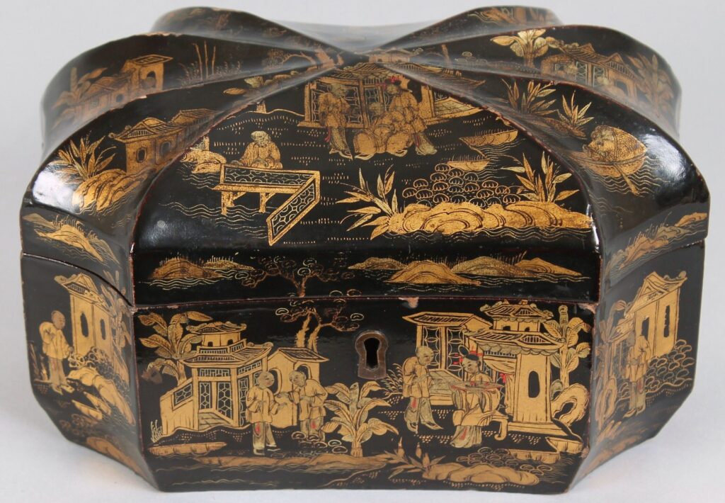 Mid nineteenth century Japanese lacquer box