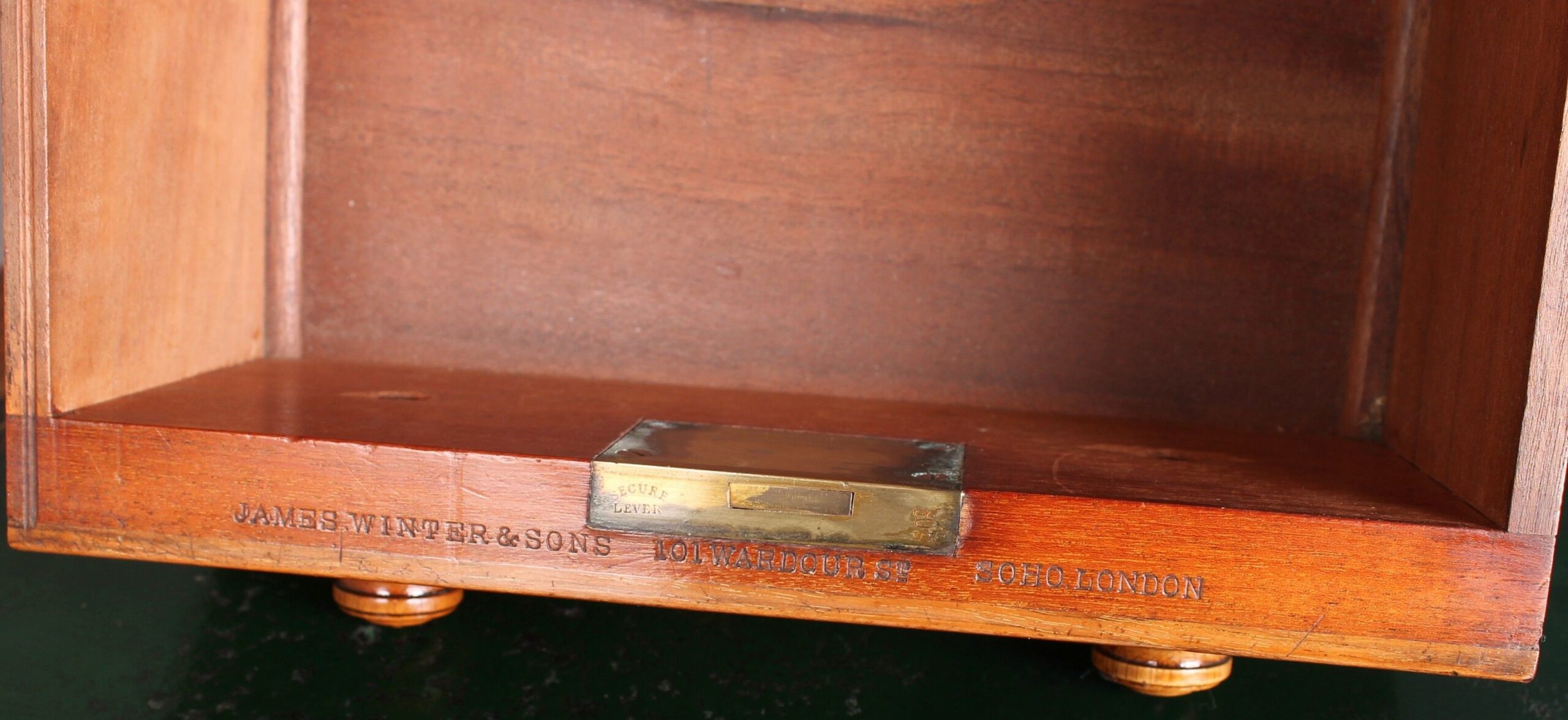 High quality figured walnut kneehole desk circa 1840