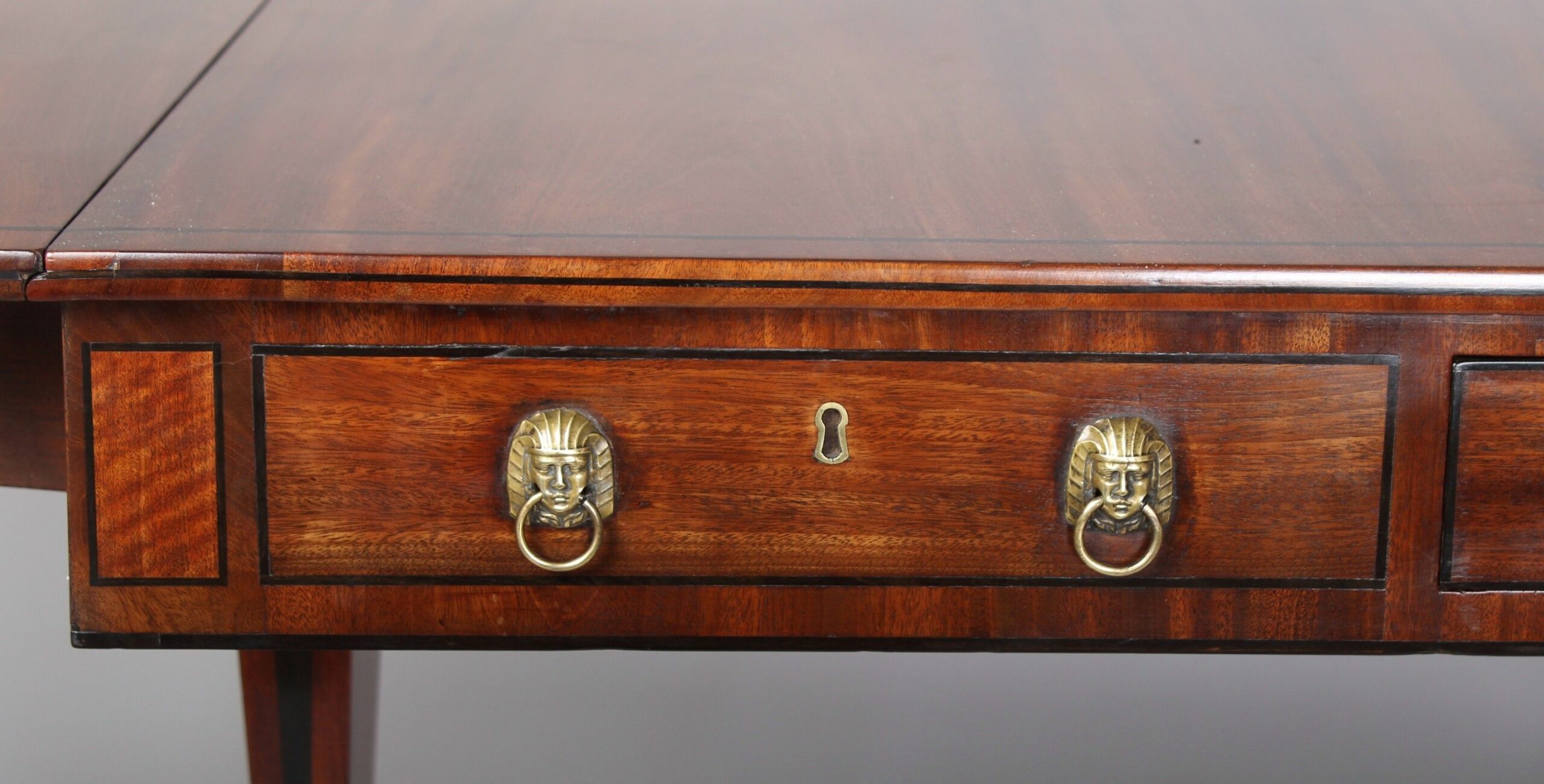 Regency period mahogany sofa-table