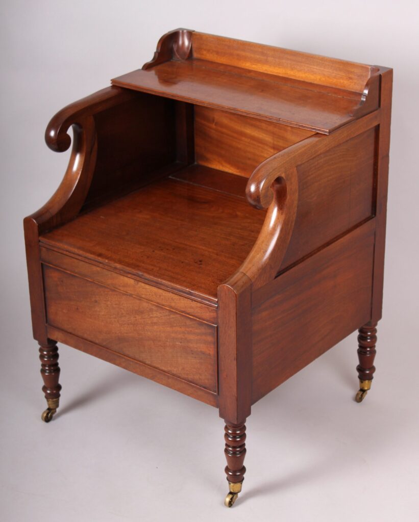 George IV period mahogany Elbow & Flap night-table