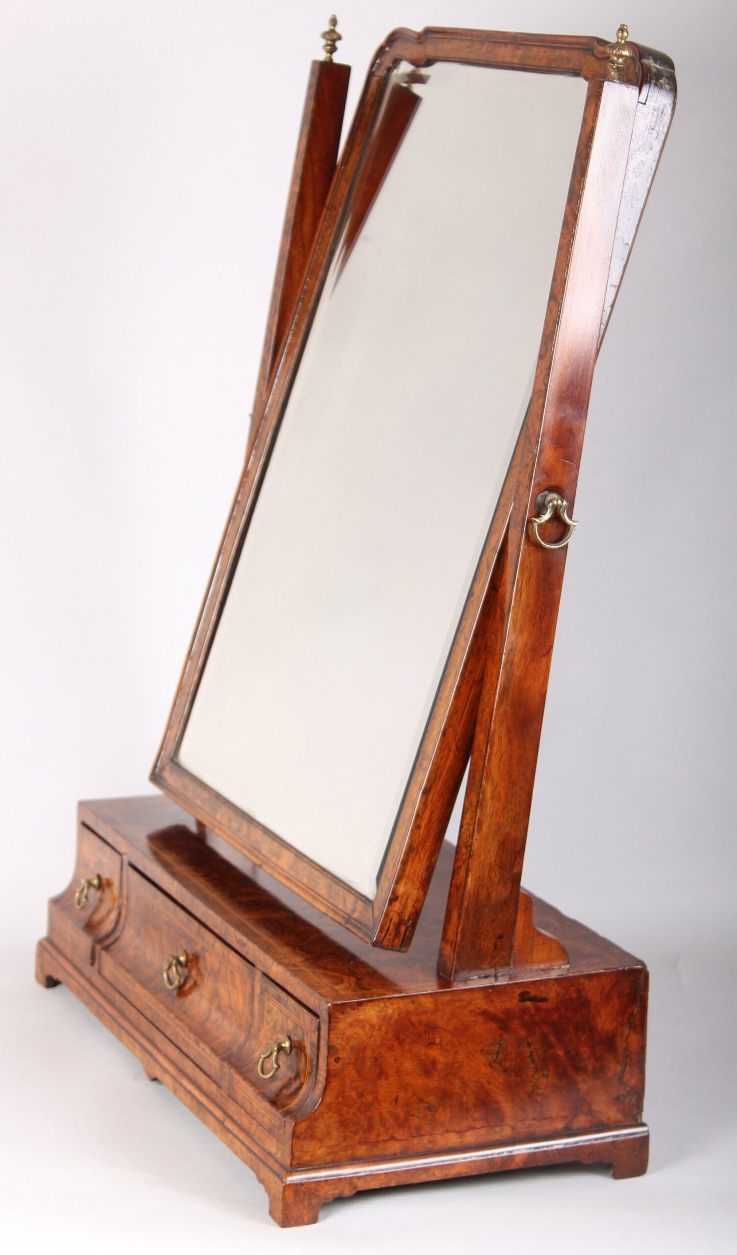 Fine quality George II period burr walnut toilet-mirror