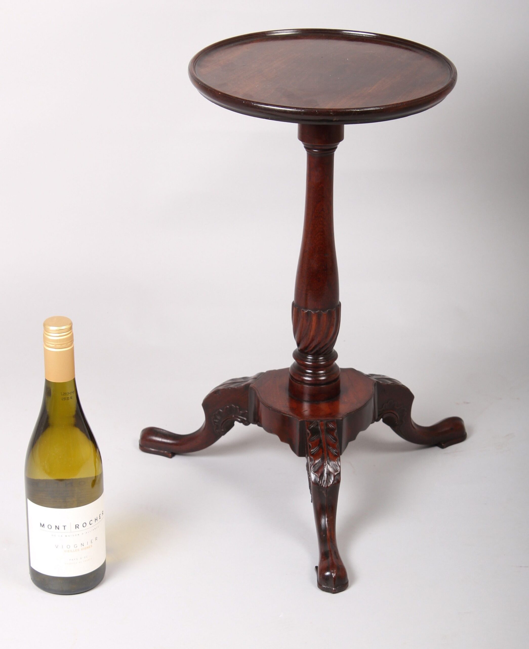 Rare George III period mahogany kettle-stand