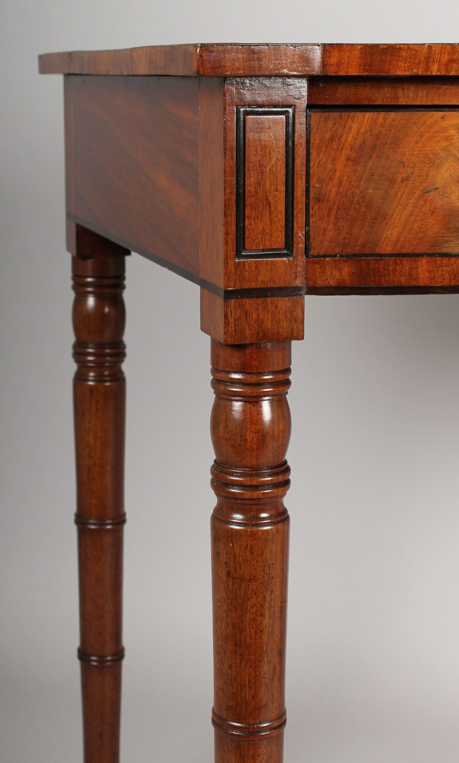 Early 19th century mahogany bow-fronted side-table