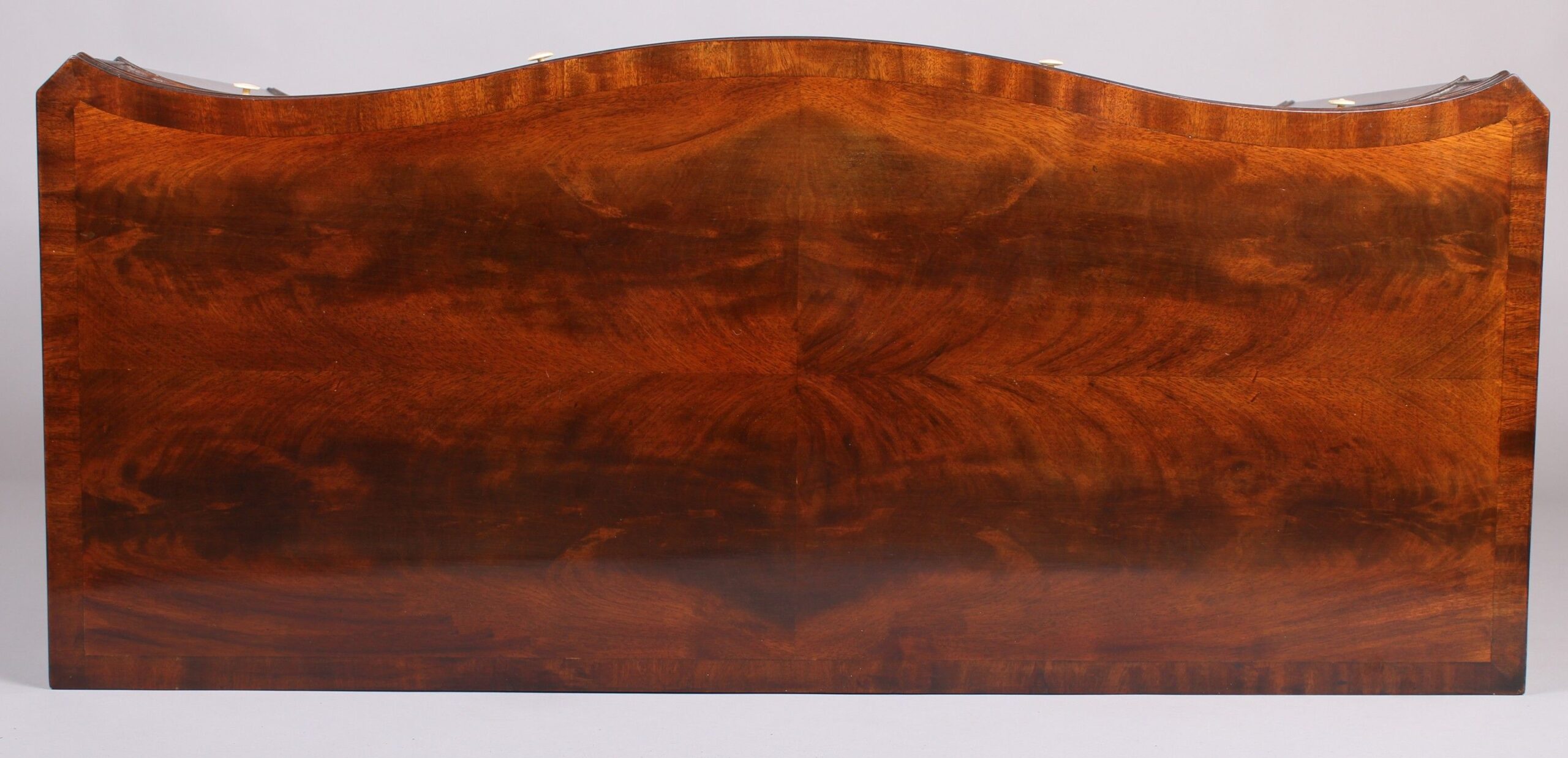 Early 20th century mahogany side-cabinet in the Hepplewhite manner