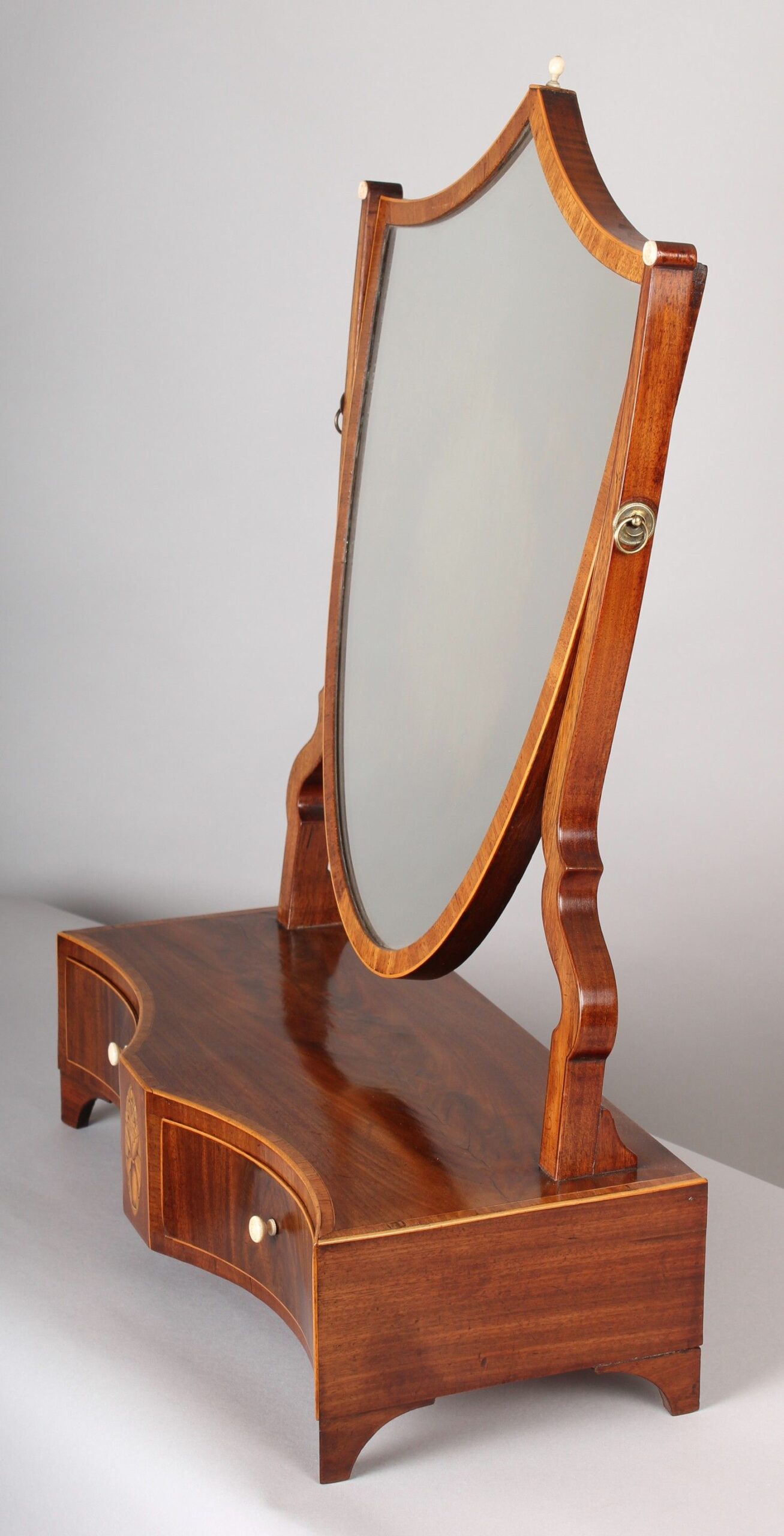 George III period mahogany toilet-mirror of unusual form and good quality