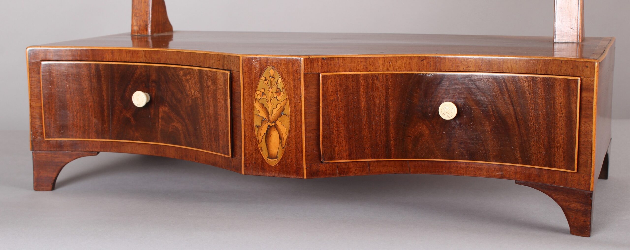 George III period mahogany toilet-mirror of unusual form and good quality