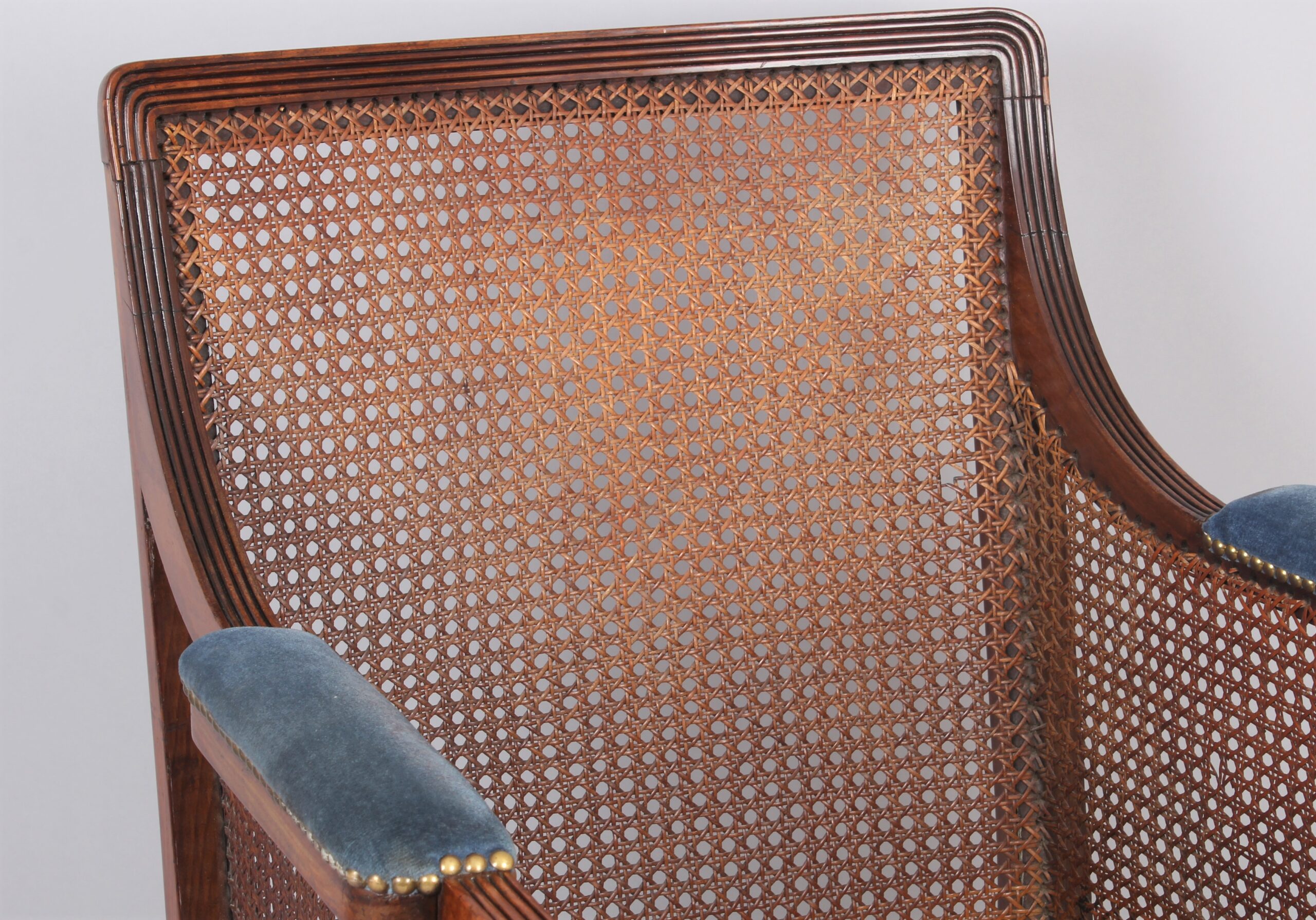 Good quality Regency mahogany library bergere
