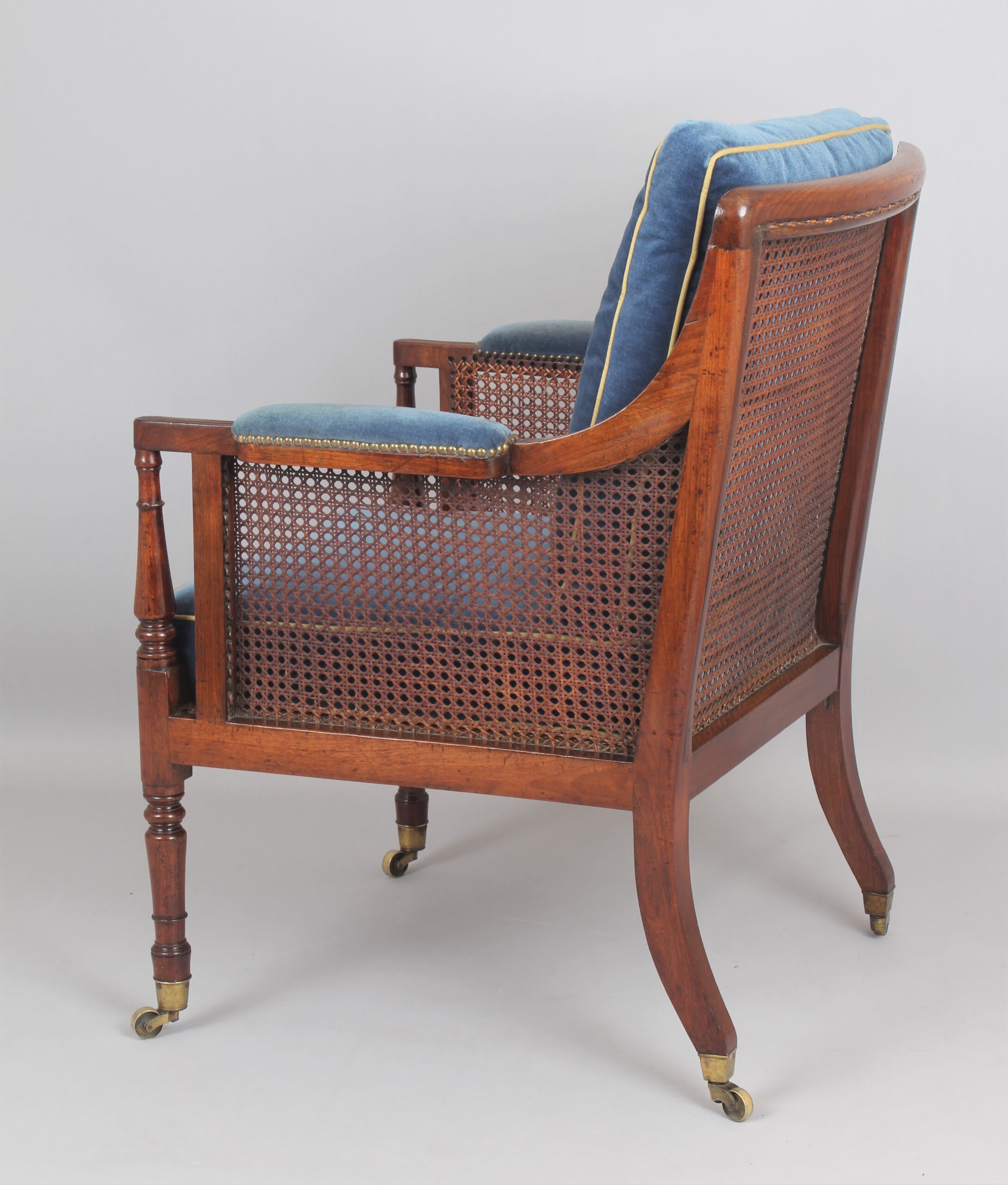 Good quality Regency mahogany library bergere