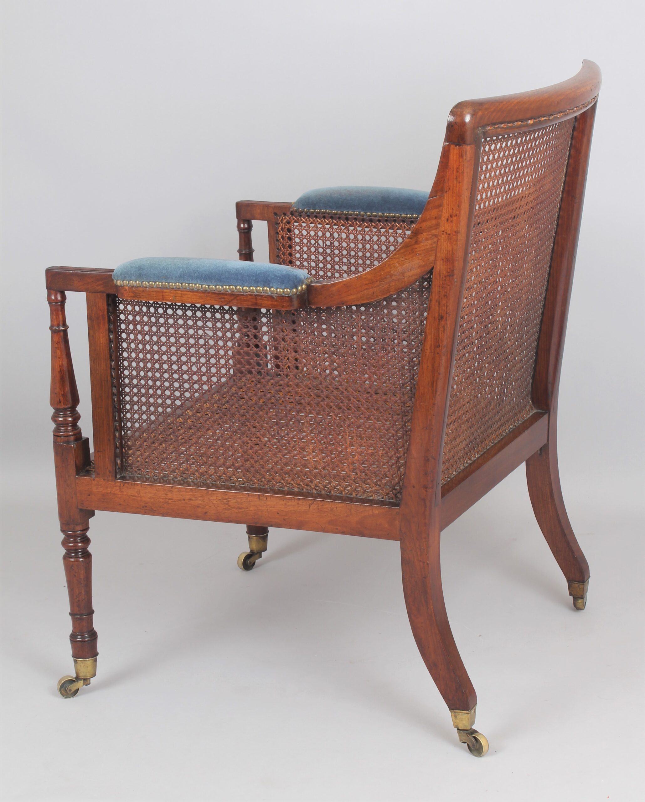 Good quality Regency mahogany library bergere