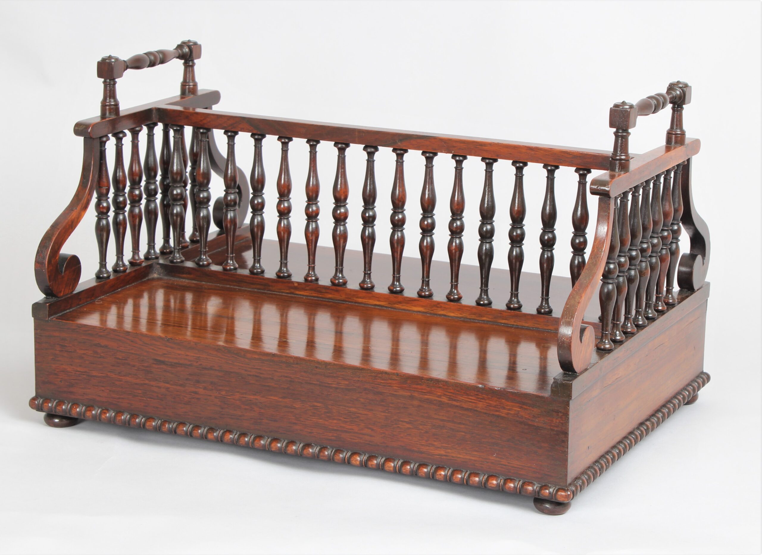 A fine Regency period rosewood book carrier in the manner of Gillows of Lancaster R