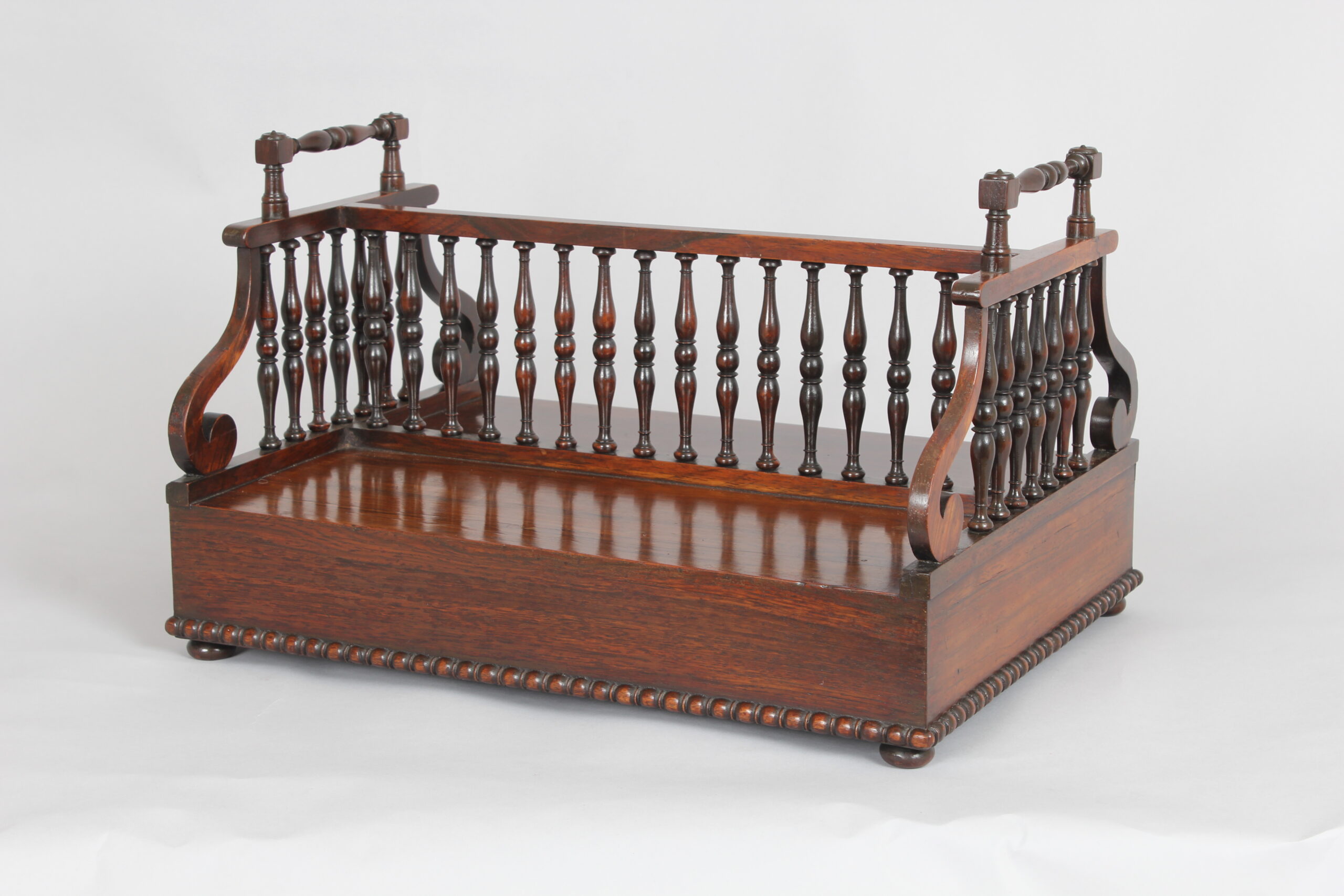 A fine Regency period rosewood book carrier in the manner of Gillows of Lancaster R