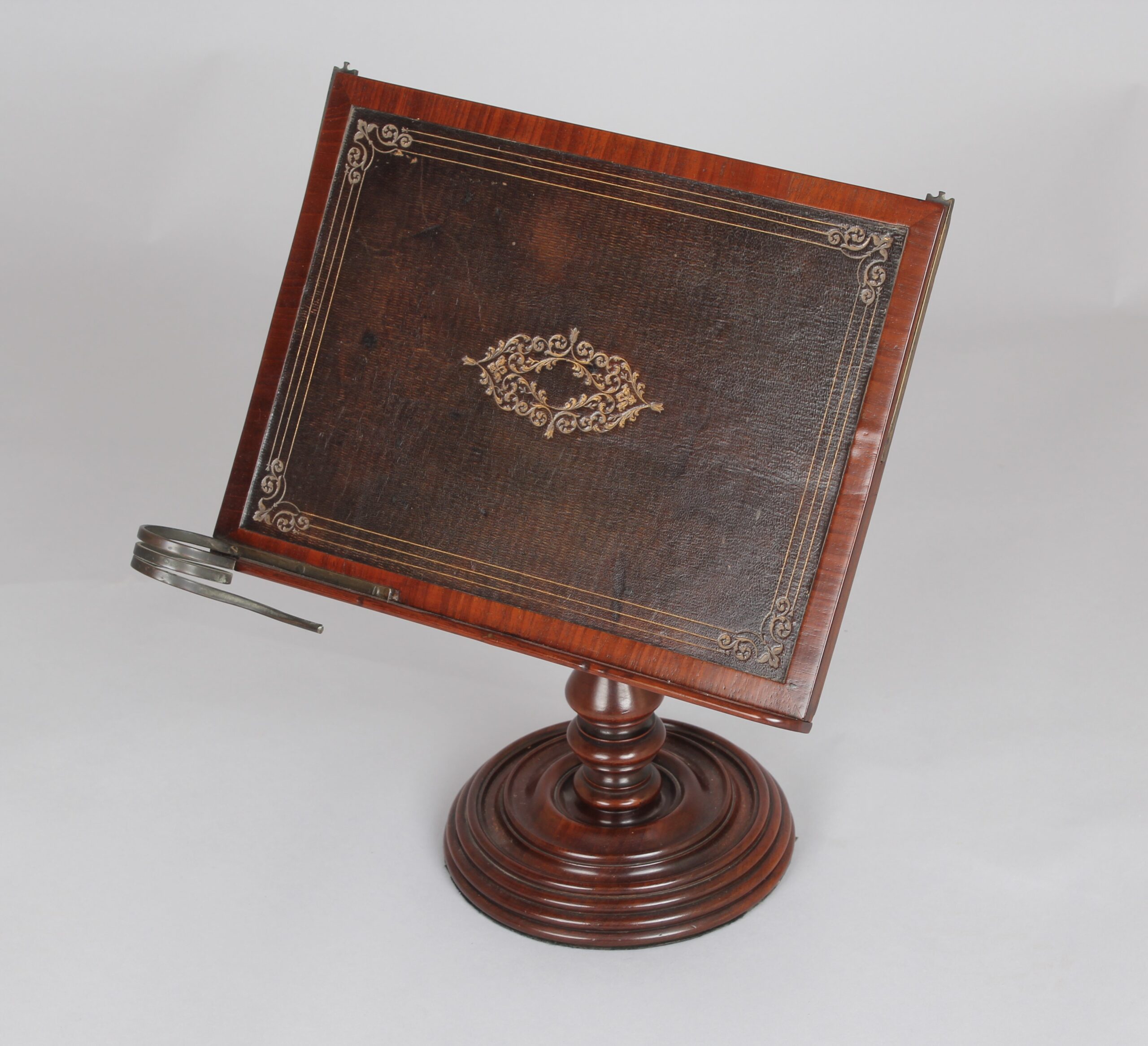 A fine quality early 19th century mahogany adjustable table reading-stand