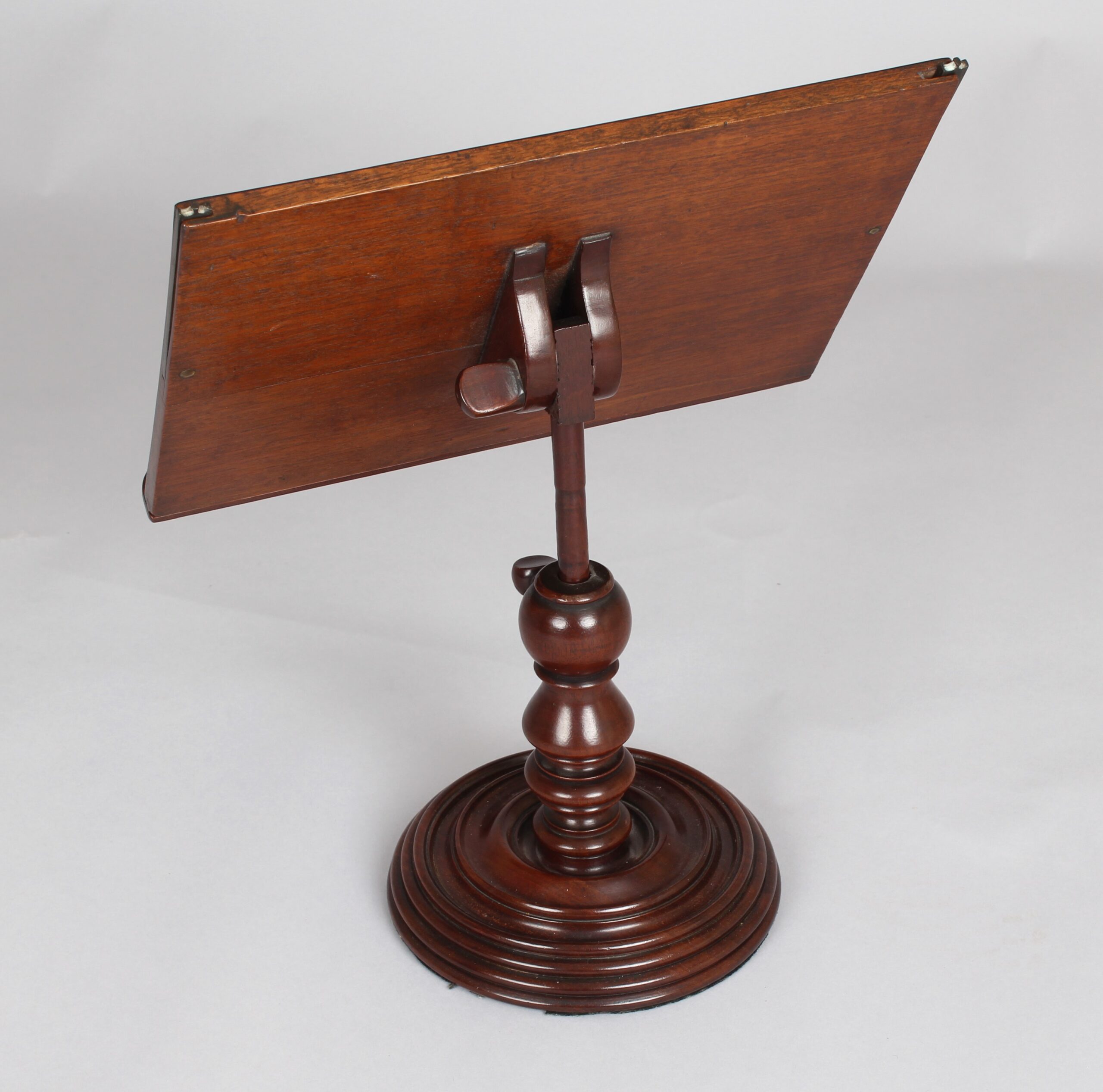 A fine quality early 19th century mahogany adjustable table reading-stand