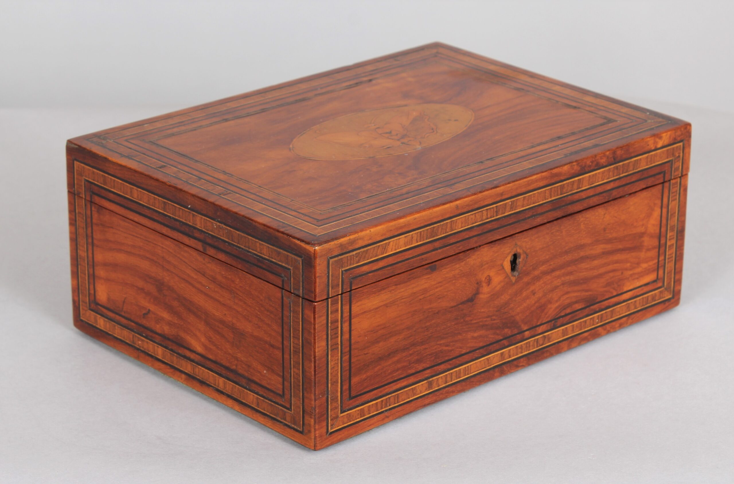 A satinwood jewellery box R