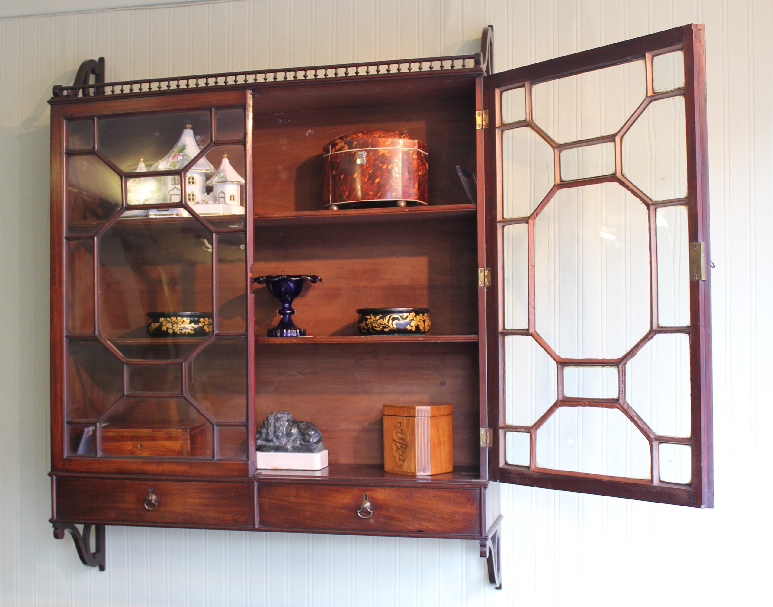 George III period wall-mounted mahogany display-cabinet