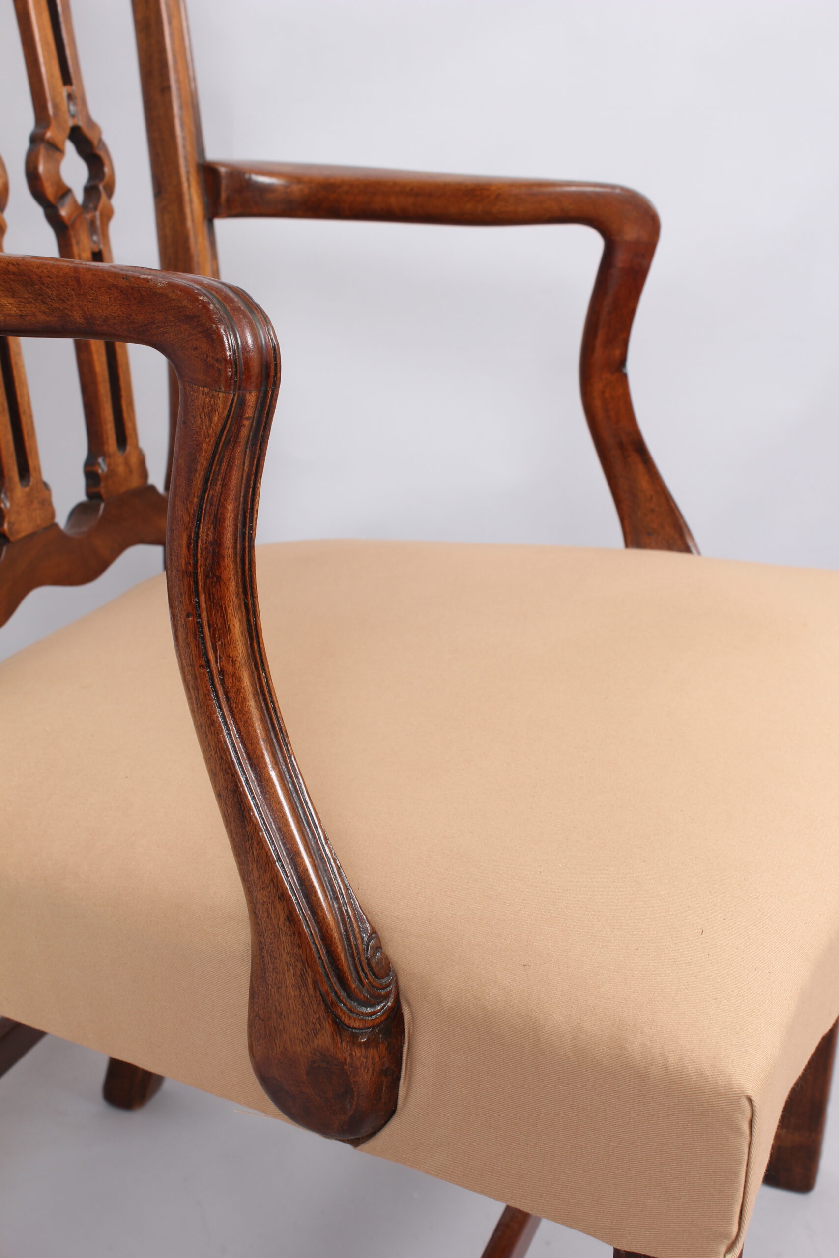 High quality pair of mahogany chairs
