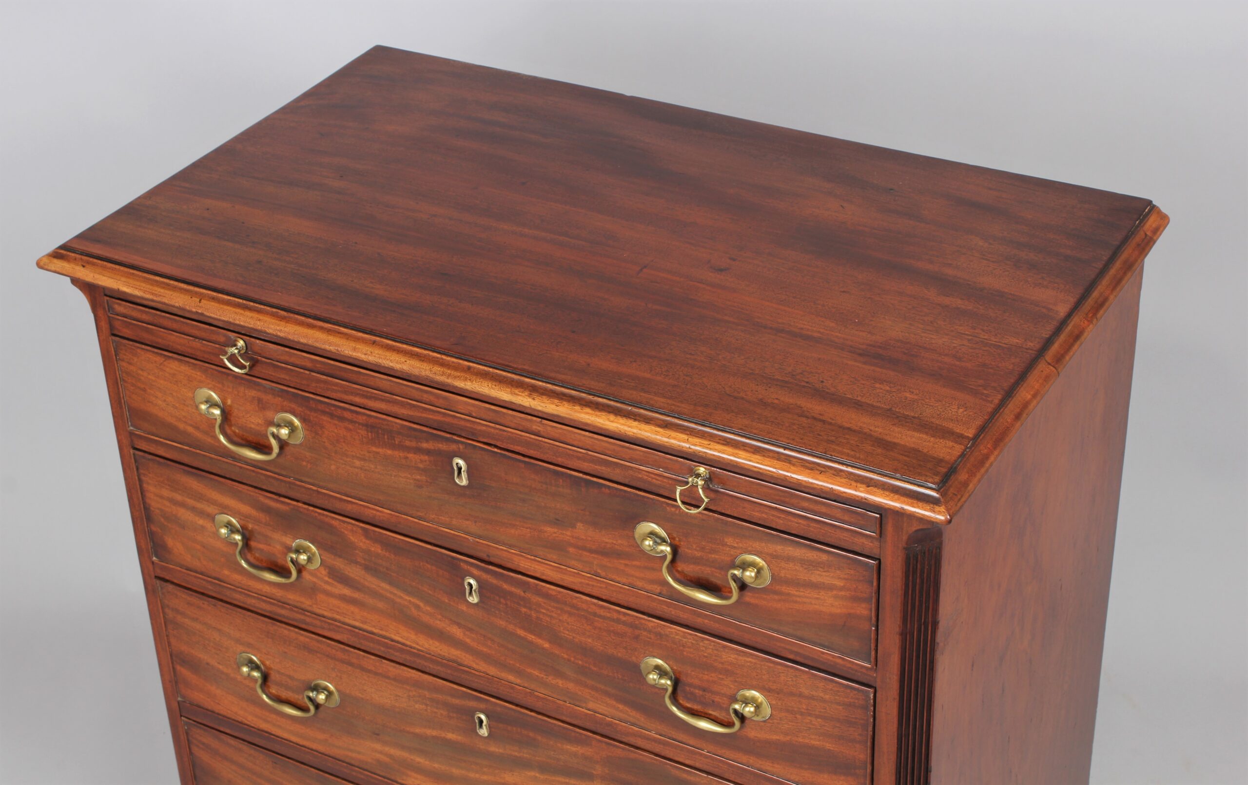 Small George III period mahogany chest of drawers