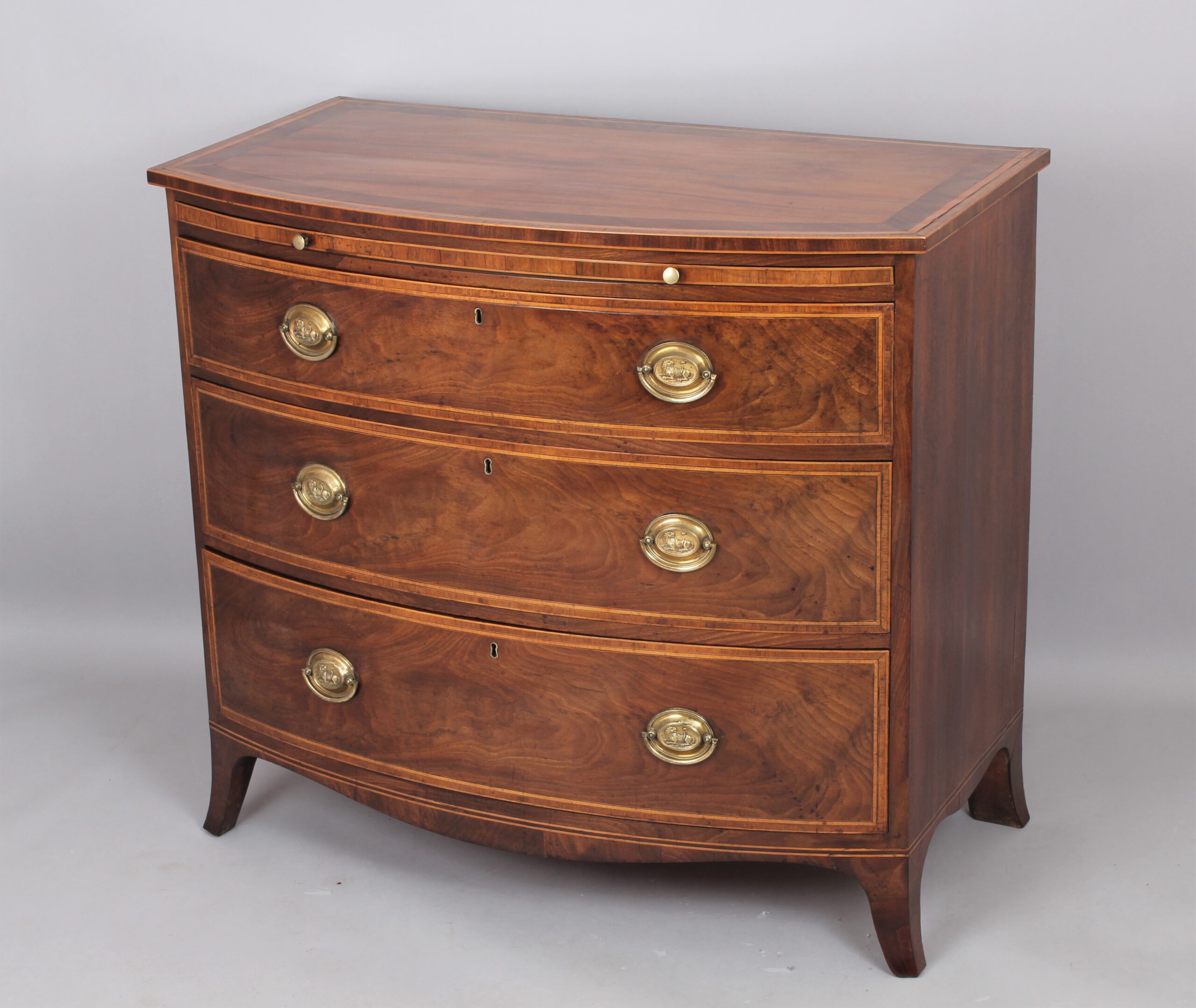 A fine George III period mahogany chest of three drawers