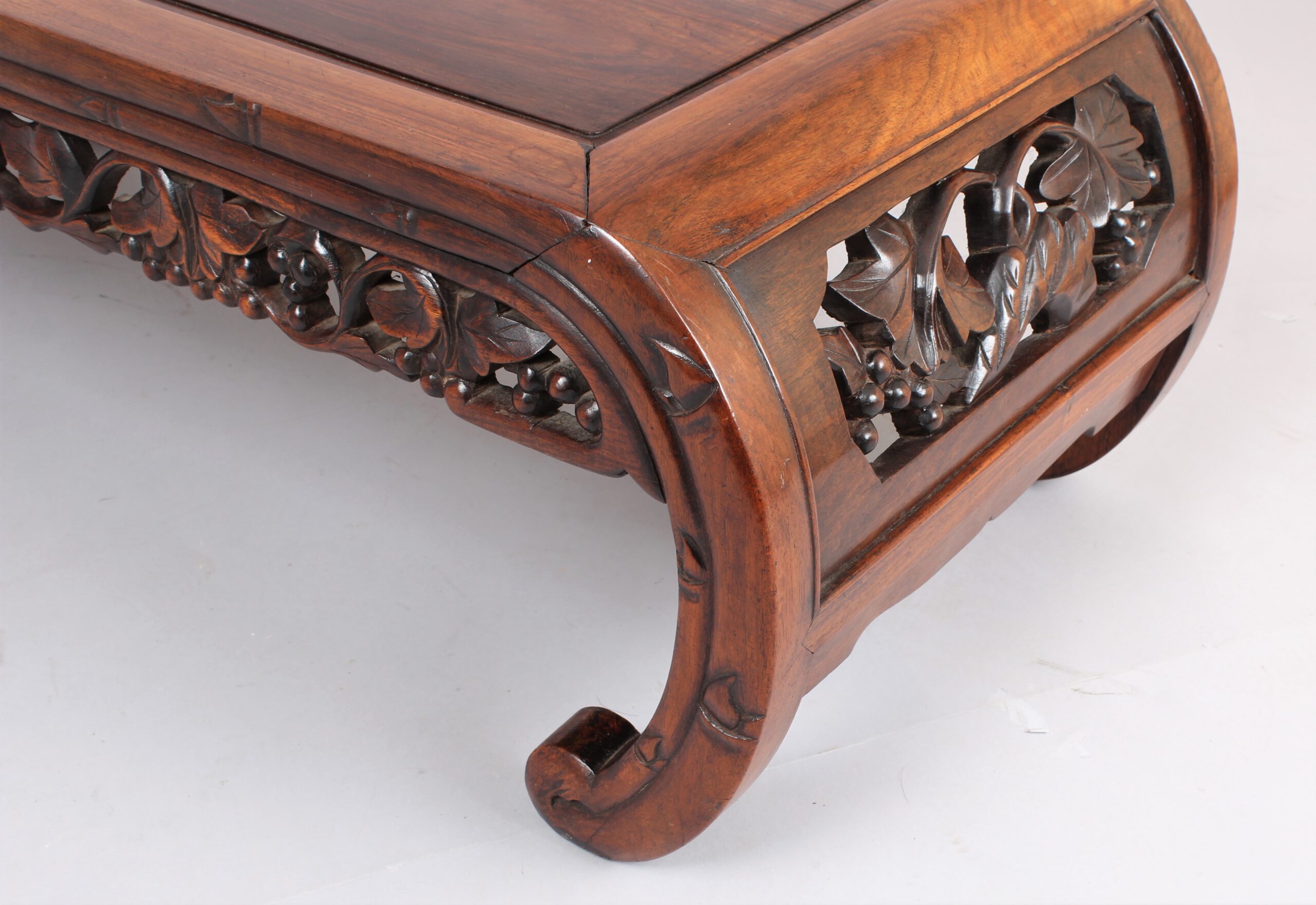 Nineteenth century Chinese hardwood, probably huanghuali, low tea/opium-table