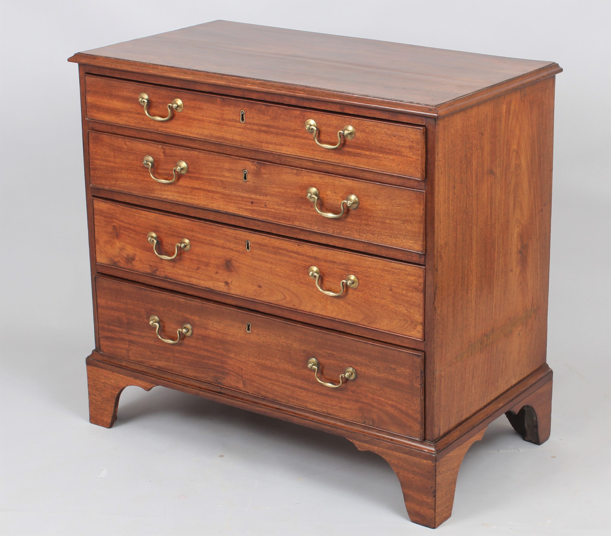 George III period mahogany chest of drawers