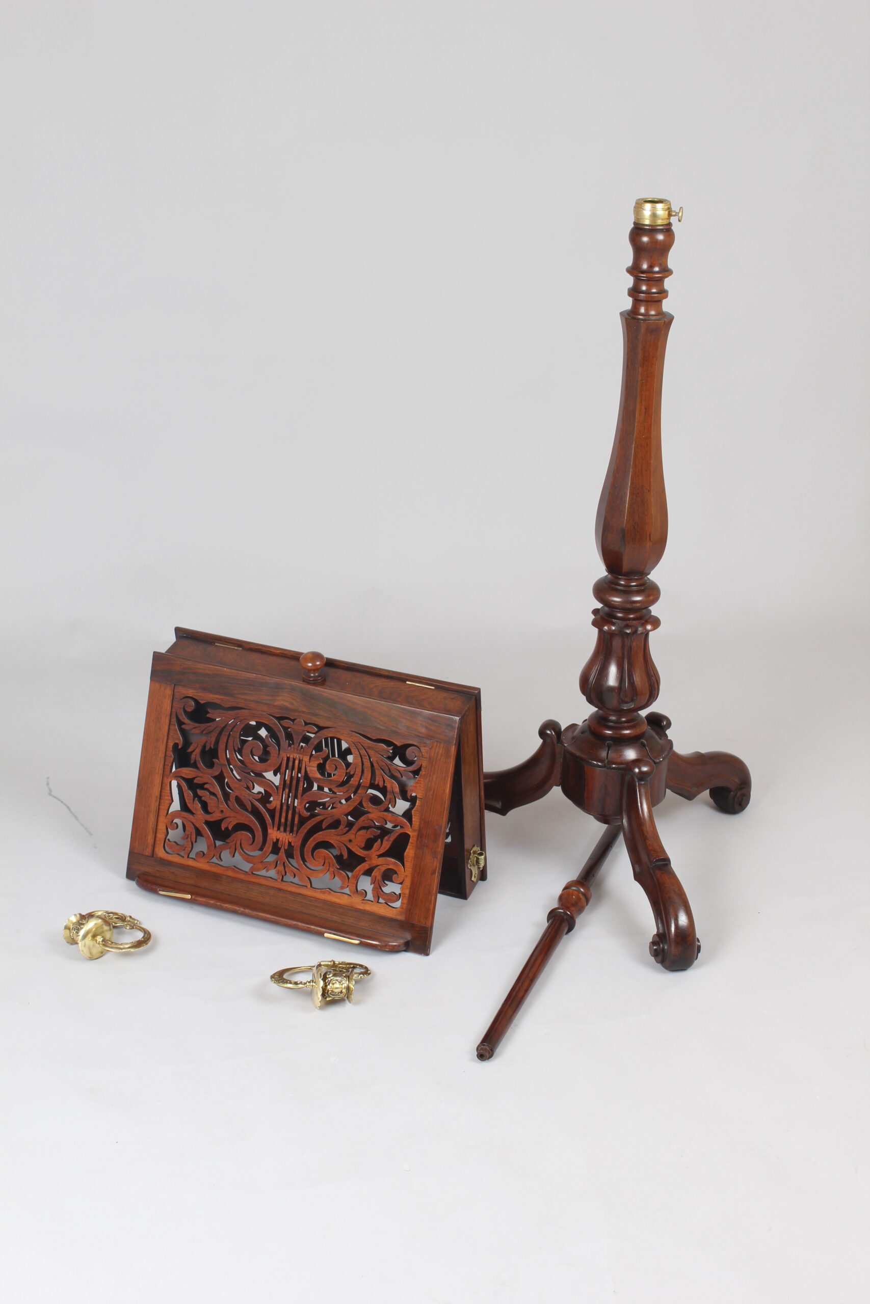A fine quality rosewood duet stand