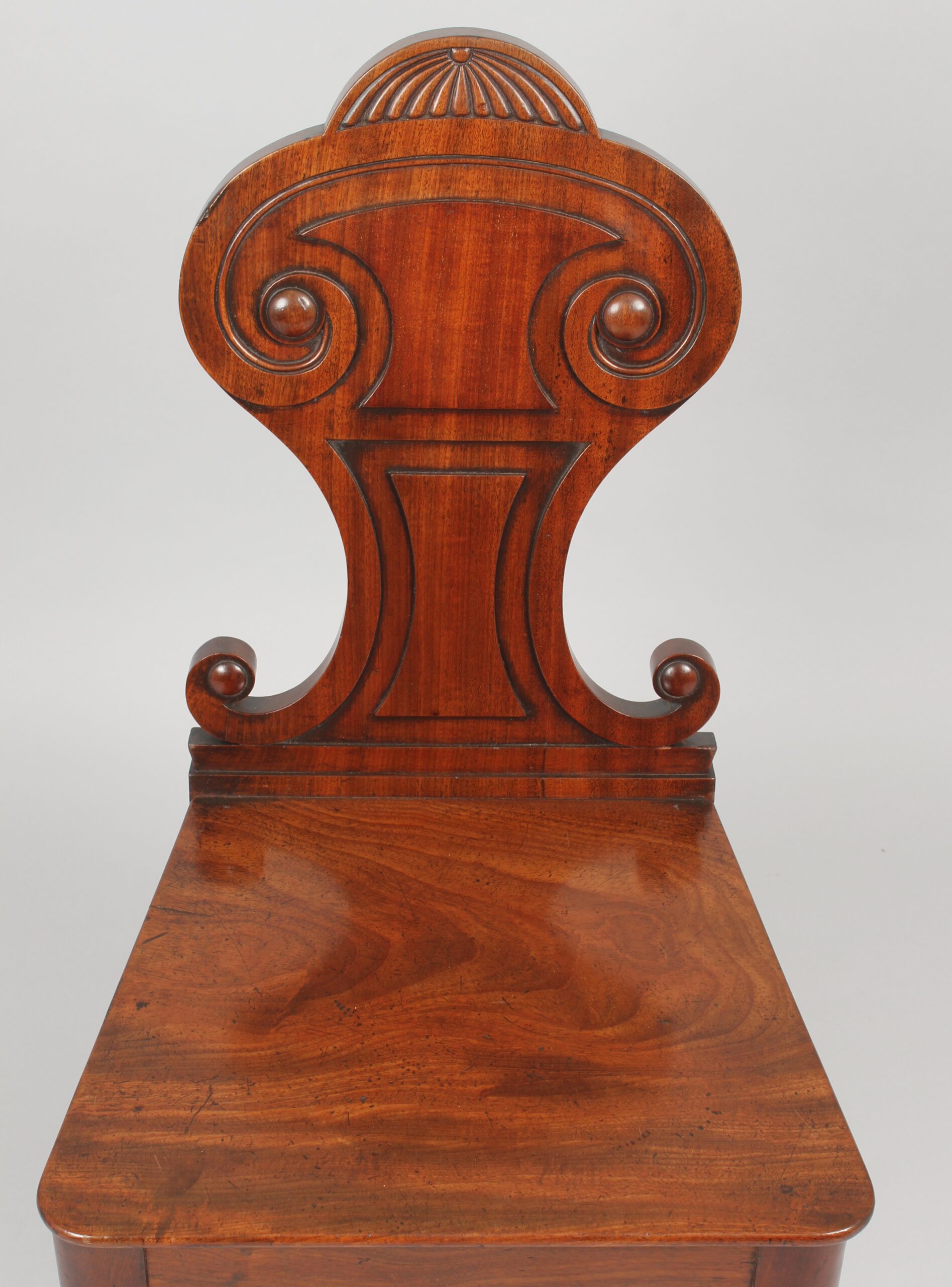 Pair of good quality George IV period mahogany hall-chairs