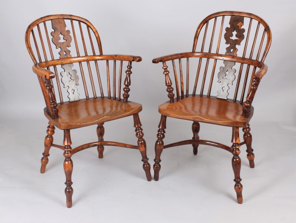 Fine pair of early 19th century yew Windsor arm chairs