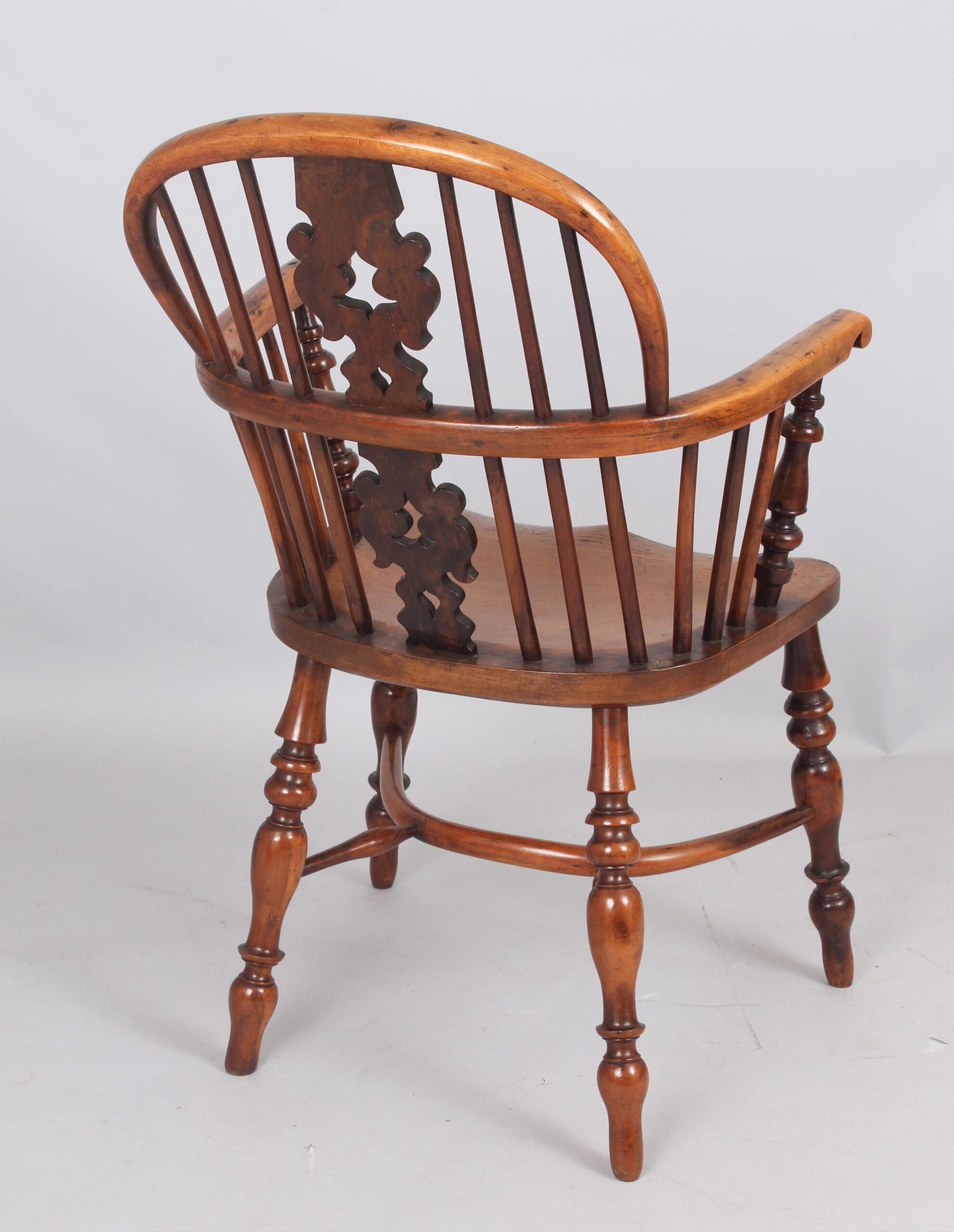 Fine pair of early 19th century yew Windsor arm chairs