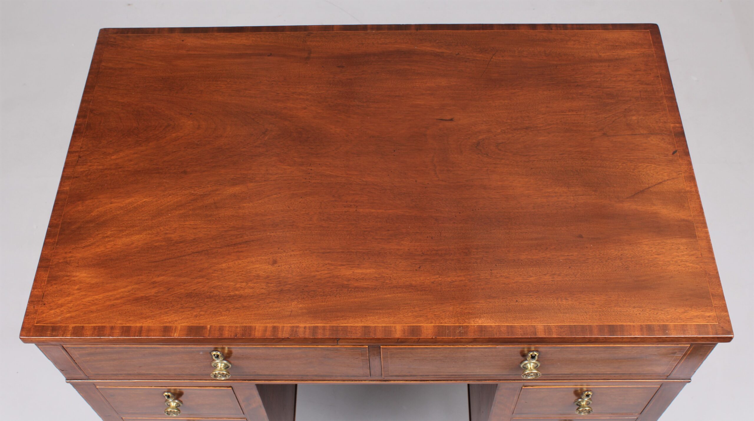 Late 18th century Sheraton period mahogany kneehole dressing table