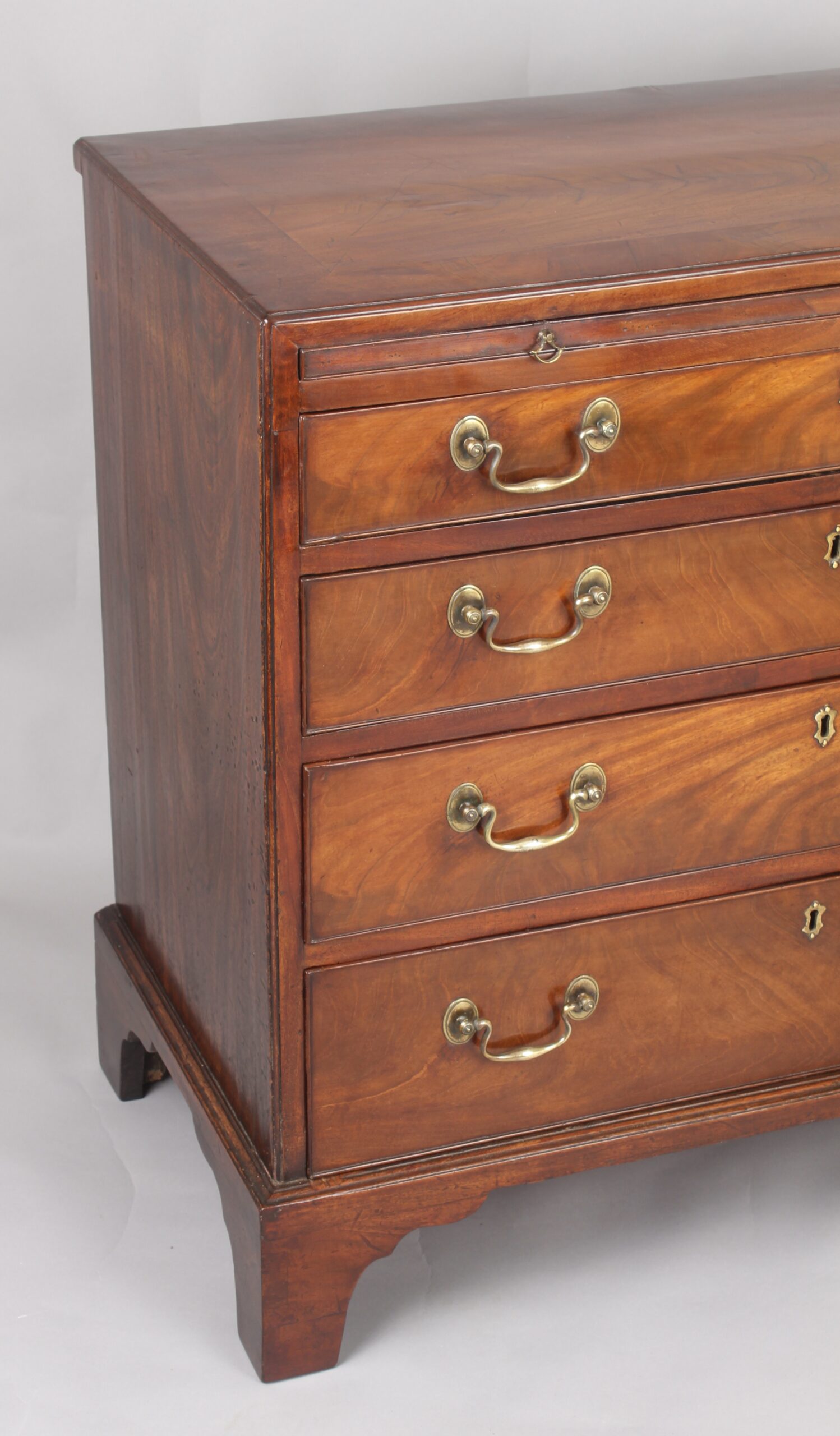 George III period mahogany chest of drawers