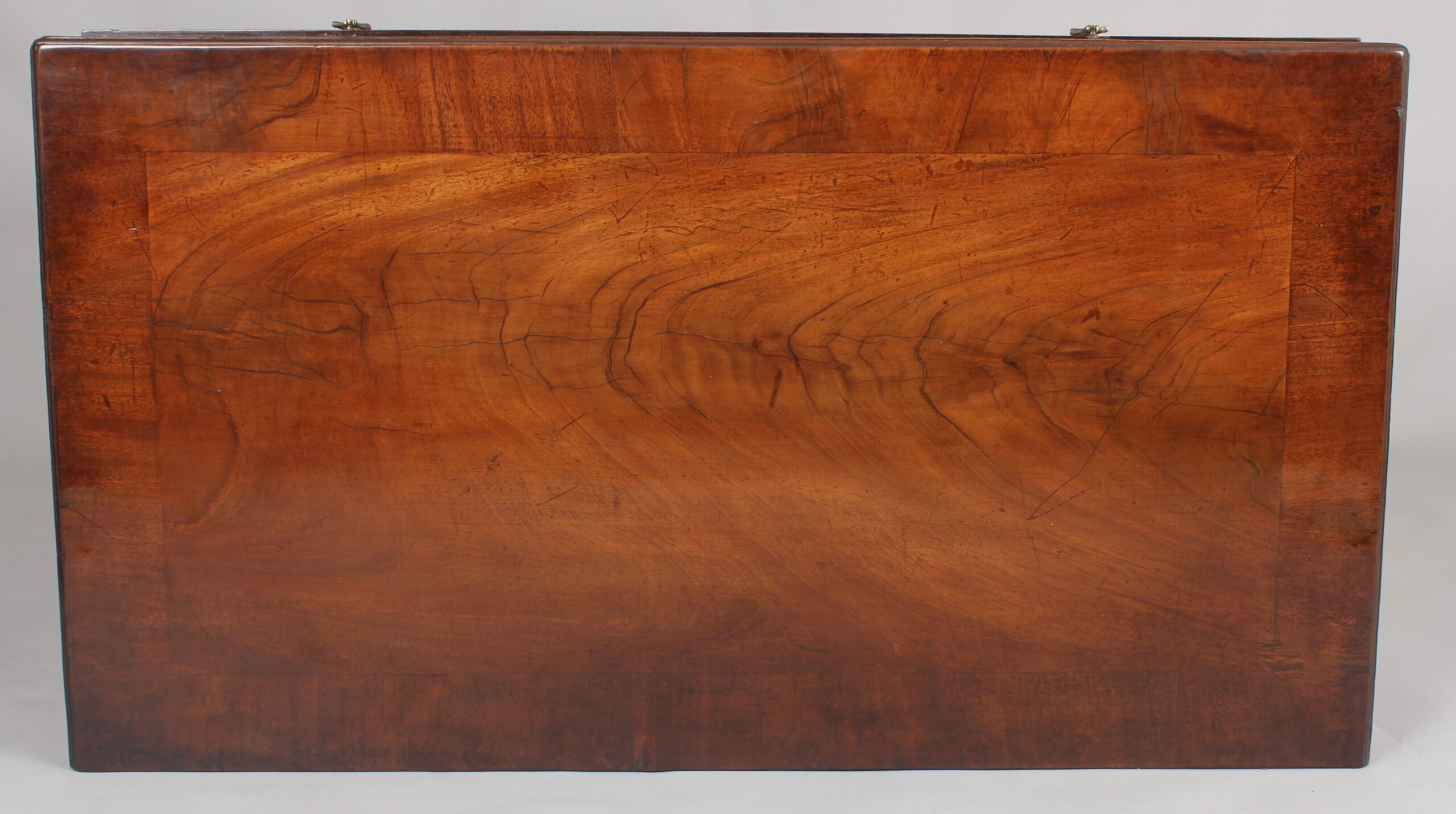 George III period mahogany chest of drawers