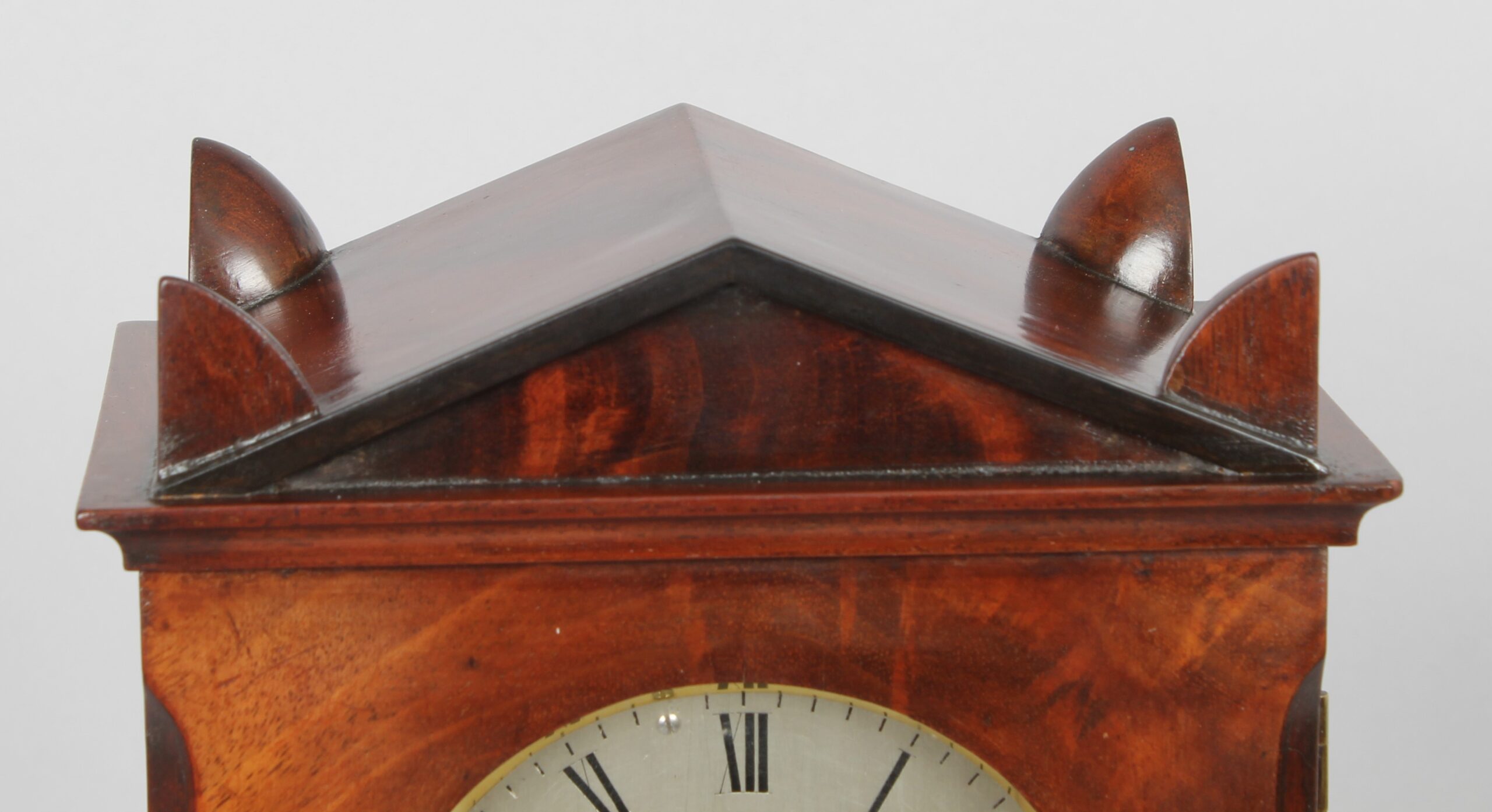A fine George IV period mahogany mantel / library clock